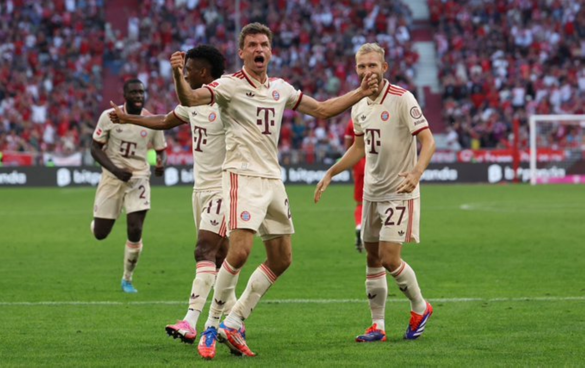 بايرن ميونيخ يهزم فرايبورج بثنائية في الدوري الألماني