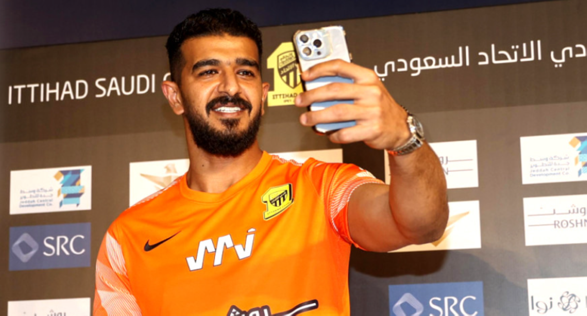 الشباب يتعاقد مع الحارس عبدالله المعيوف