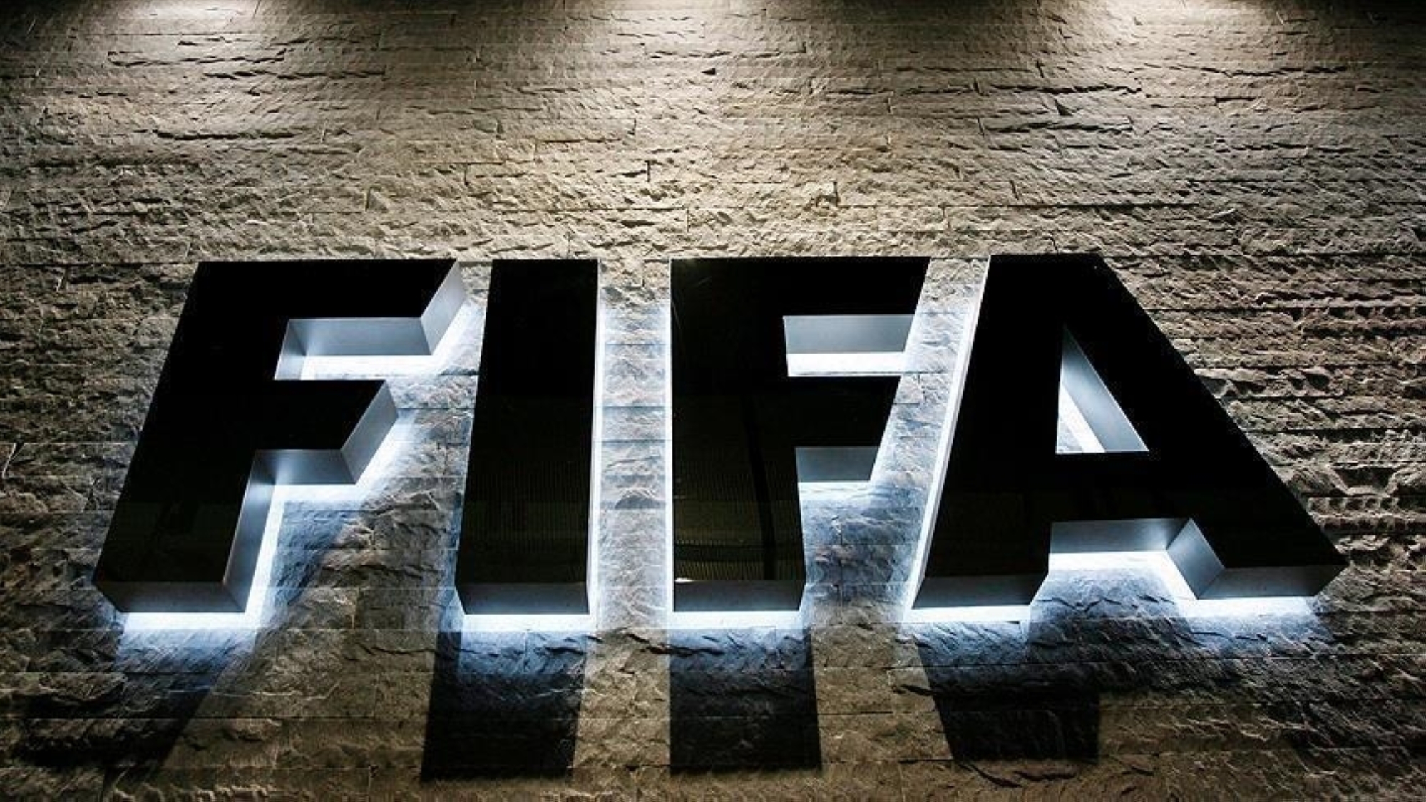 فيفا: إنجلترا تسيطر على سوق الانتقالات