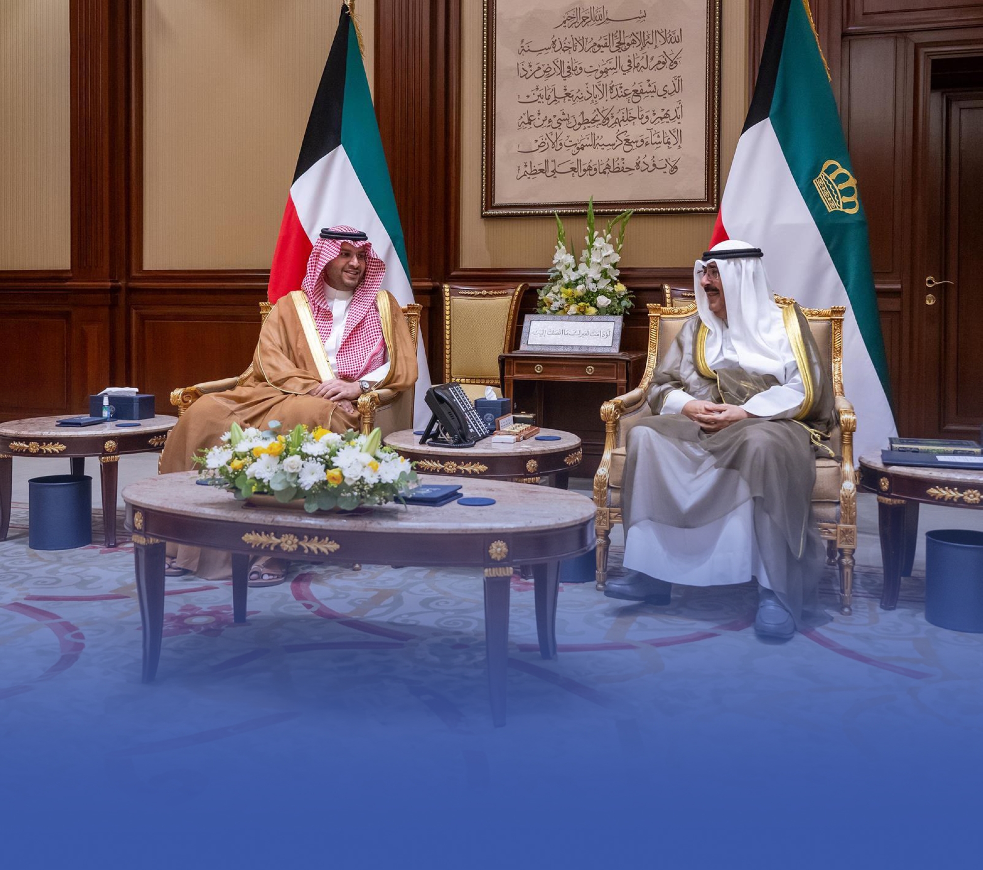 تركي بن محمد يبحث مع أمير الكويت تطوير العلاقات