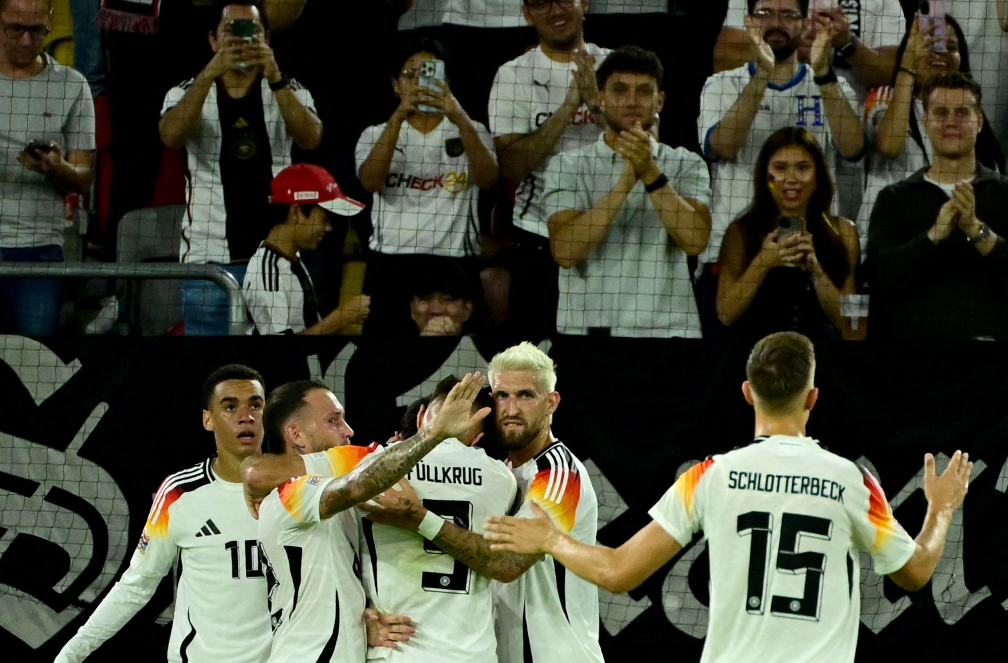 موسيالا يتألق في فوز ألمانيا الكاسح على المجر