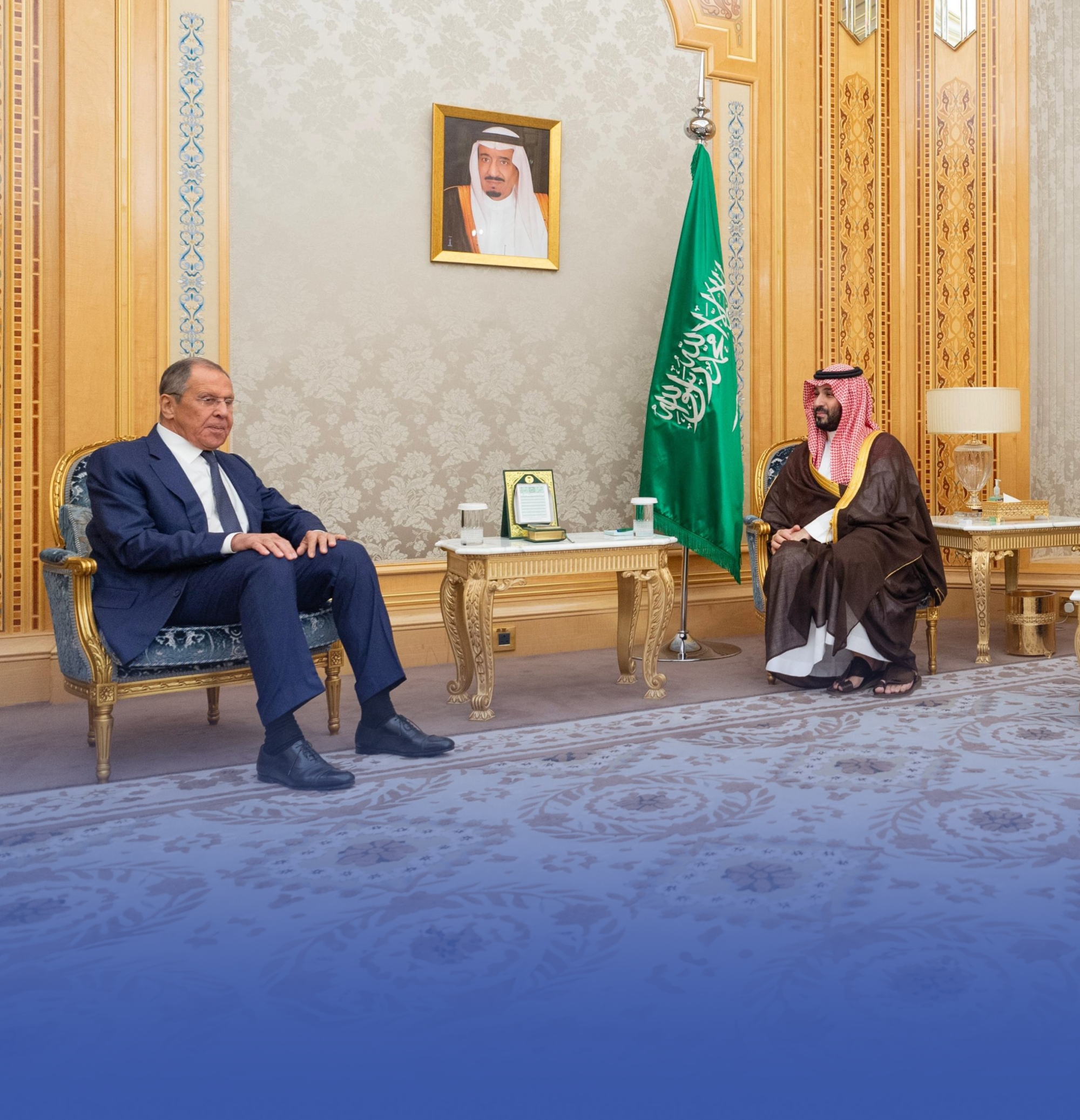 ولي العهد يلتقي وزير الخارجية الروسي