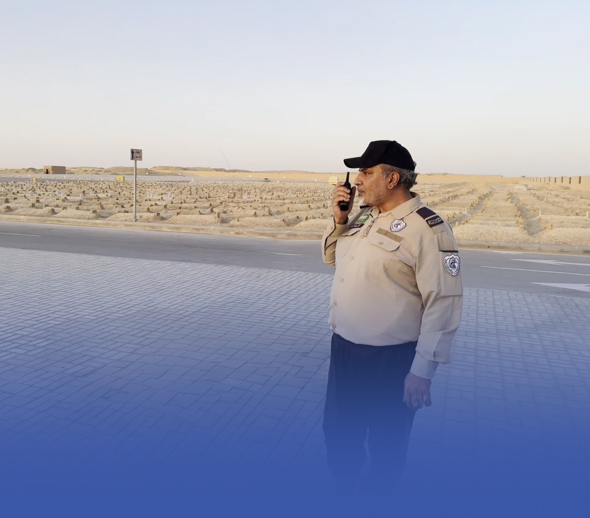 "حارس المقبرة"… حامي أجساد المغادرين