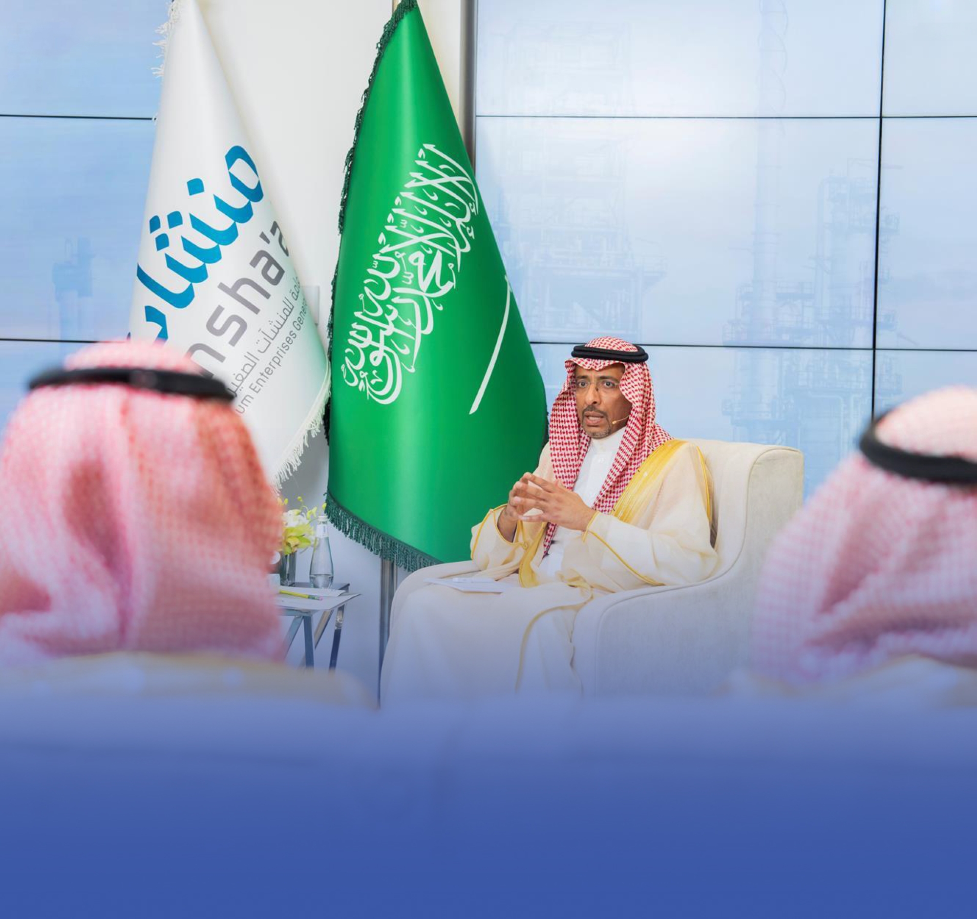الخريف: فتح مصنع أسهل من فتح مطعم