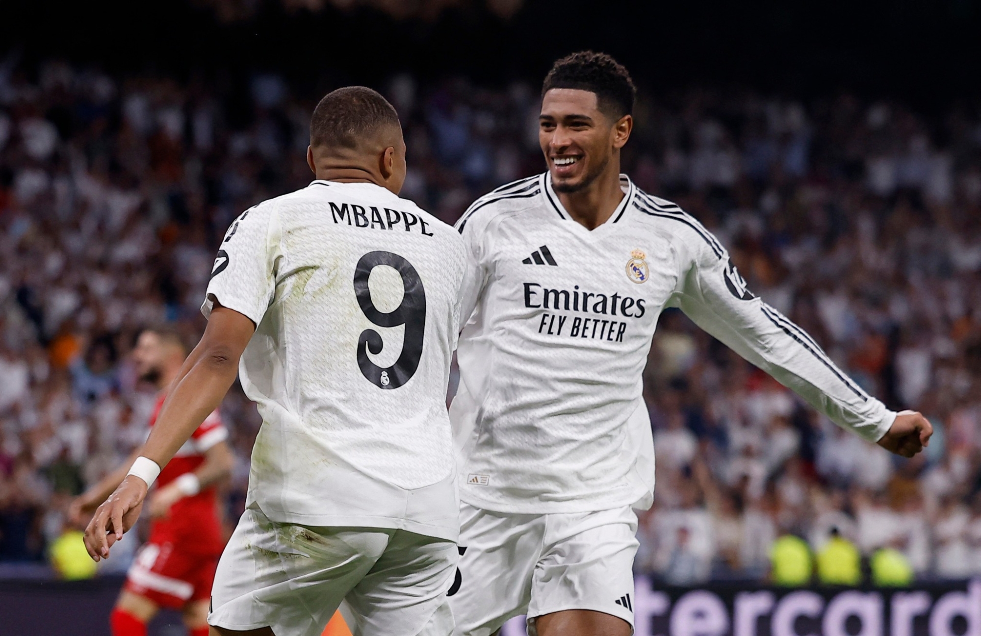 ريال مدريد يهزم شتوتجارت بثلاثية في دوري الأبطال