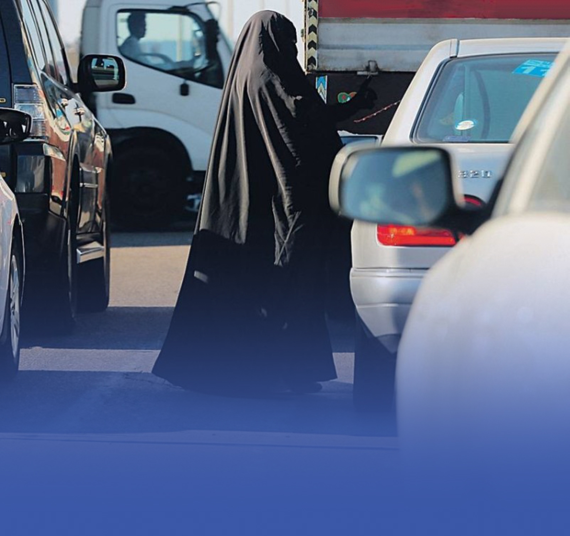ضبط 3 مصريات يتسولّن بطرقات جدة