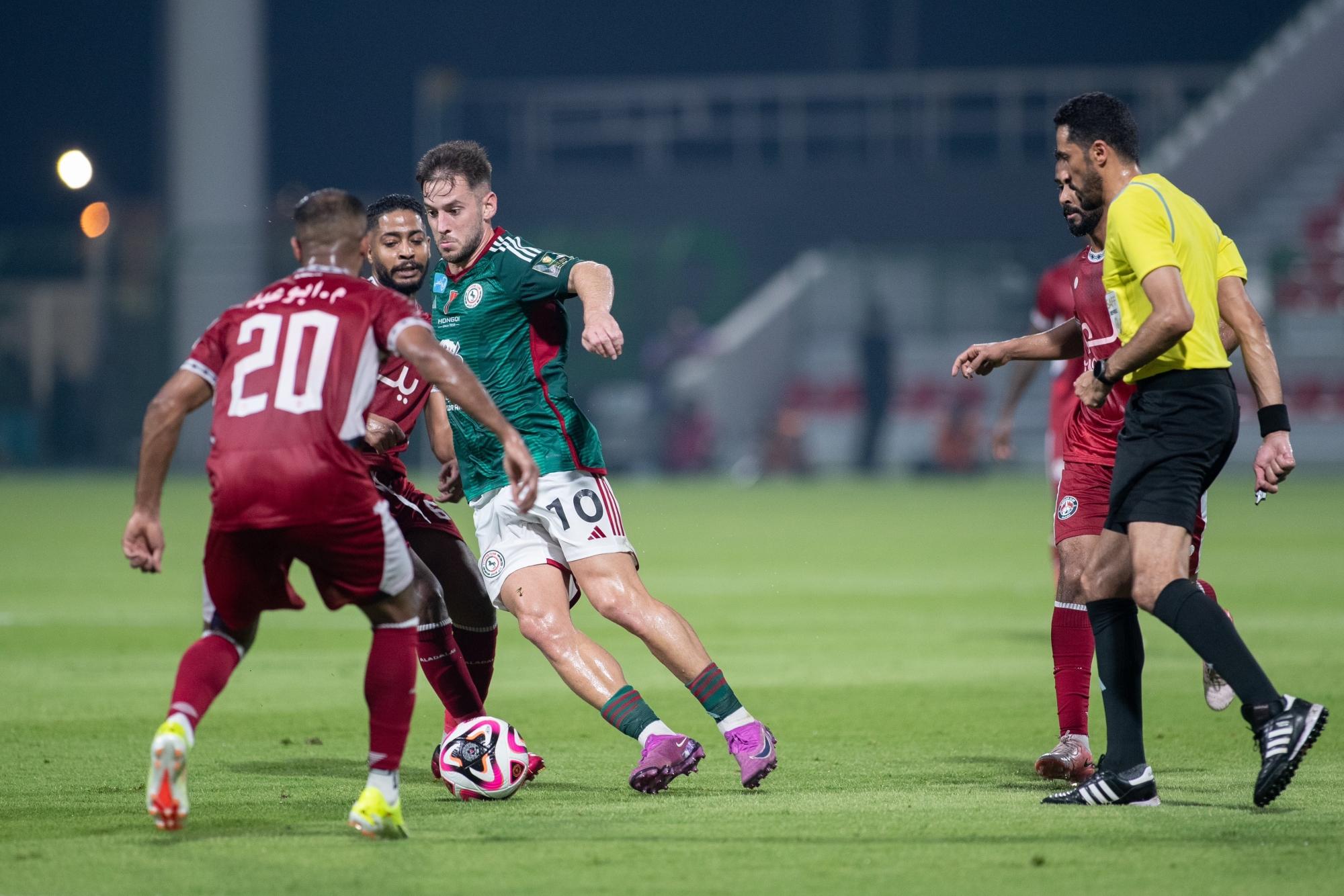 إيكامبي يقود الاتفاق لعبور العدالة في كأس الملك