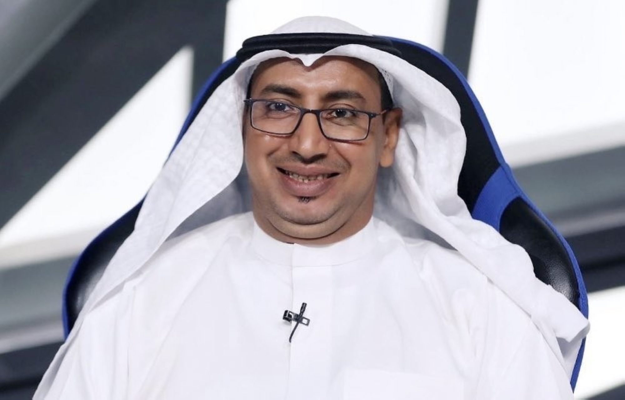 جدل المعلقين.. ما بين "الأفشات" وإثارة الجدل