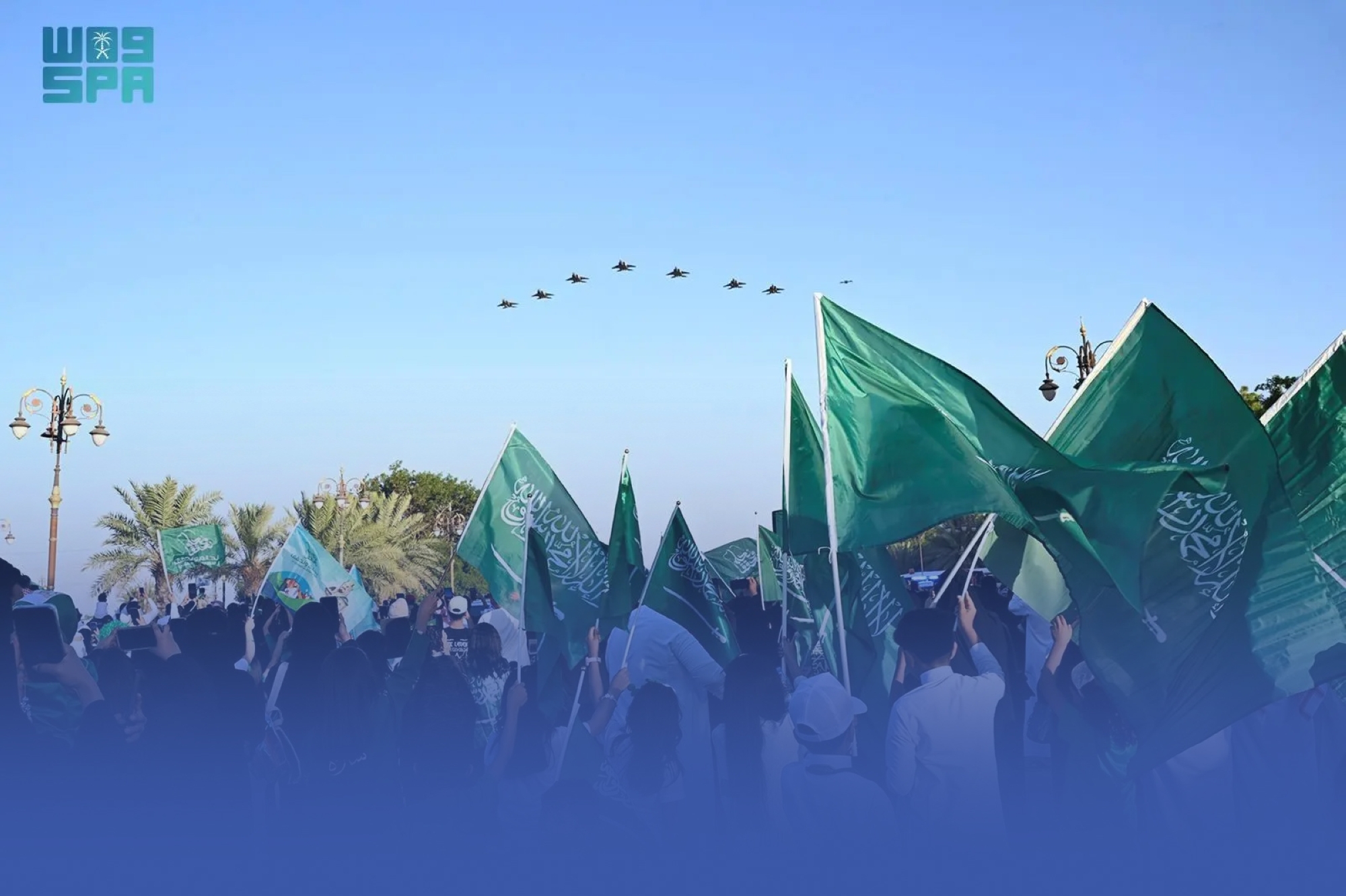 عروض جوية تُزيِّنُ تبوك احتفالاً باليوم الوطني