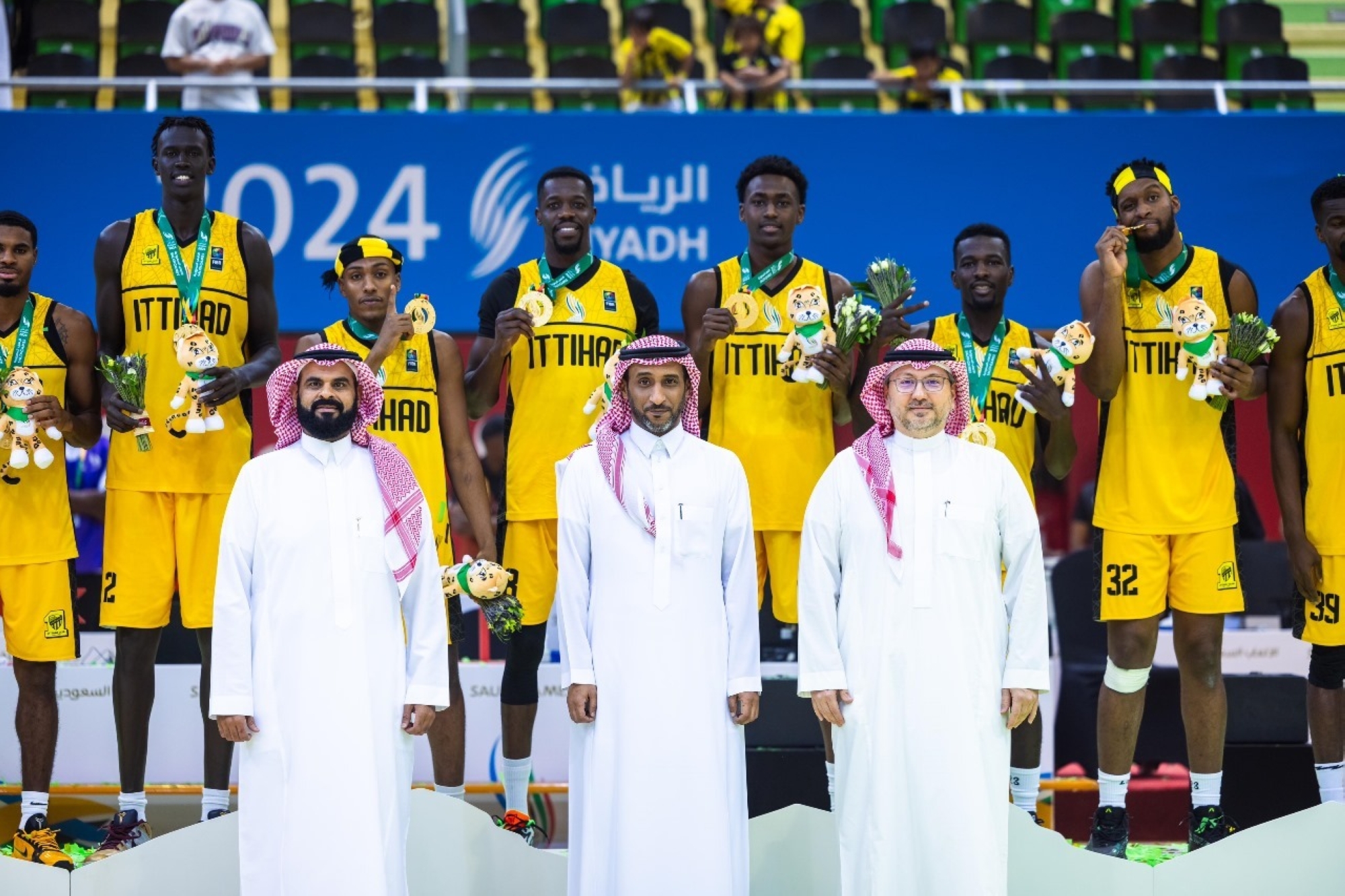 الاتحاد ينتزع ذهبية السلة في الألعاب السعودية