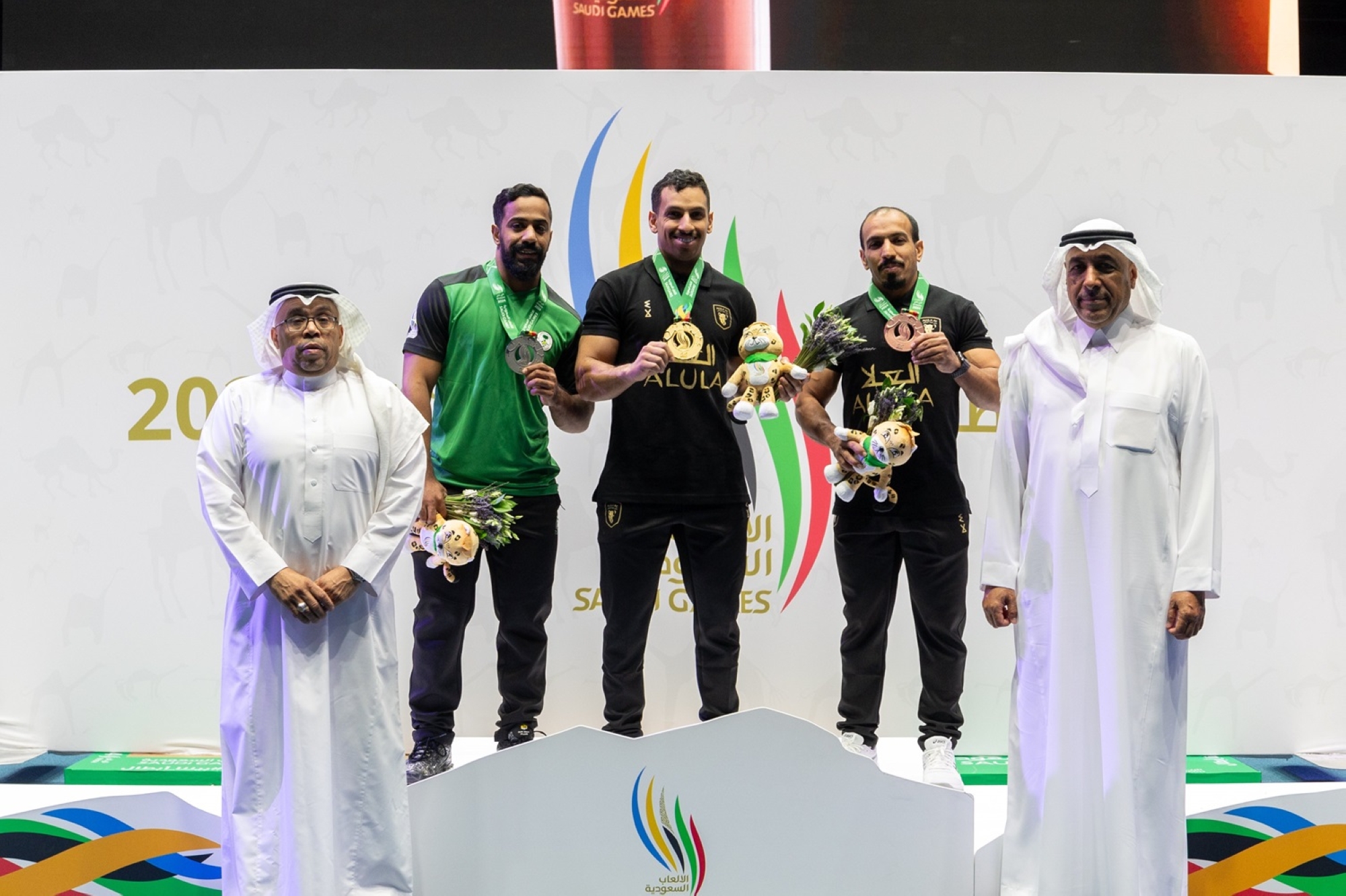 الاتحاد السعودي لرفع الأثقال يتوج الفائزين