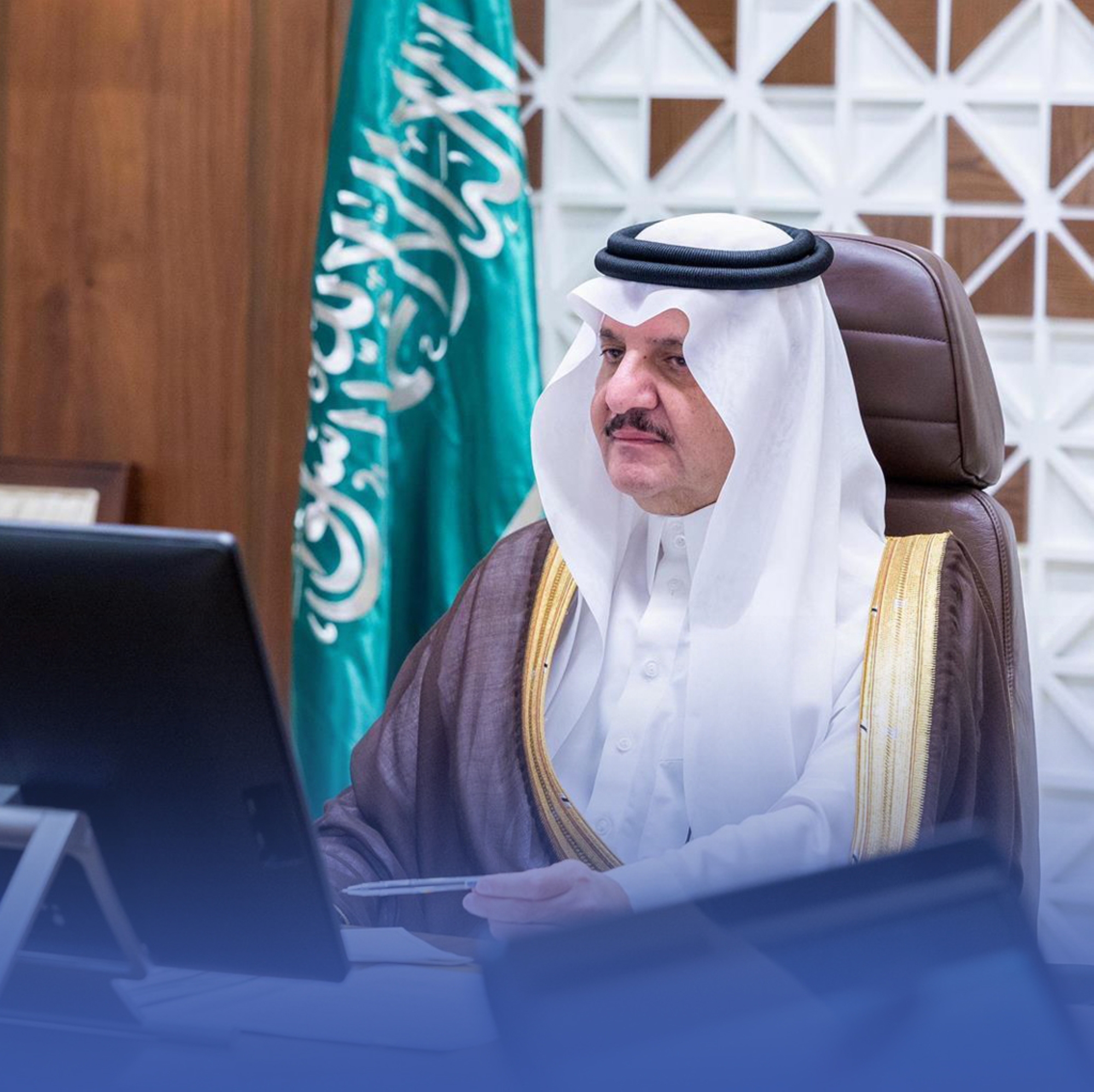 أمير الشرقية يوجّه بتنظيم حركة دراجات التوصيل