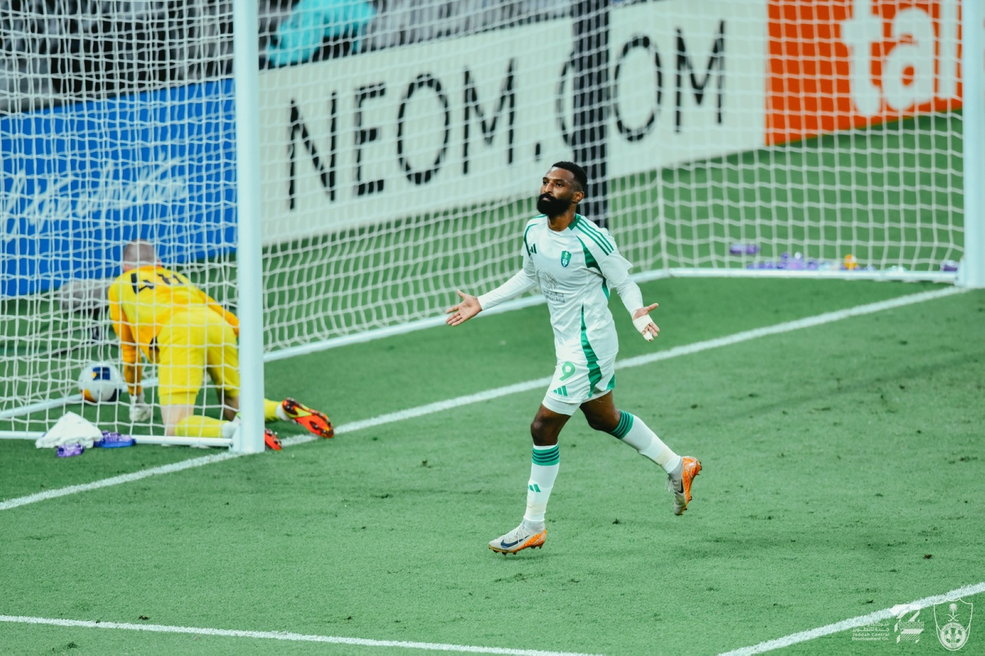 الأهلي يعبر الريان ويواصل انتصاراته الآسيوية