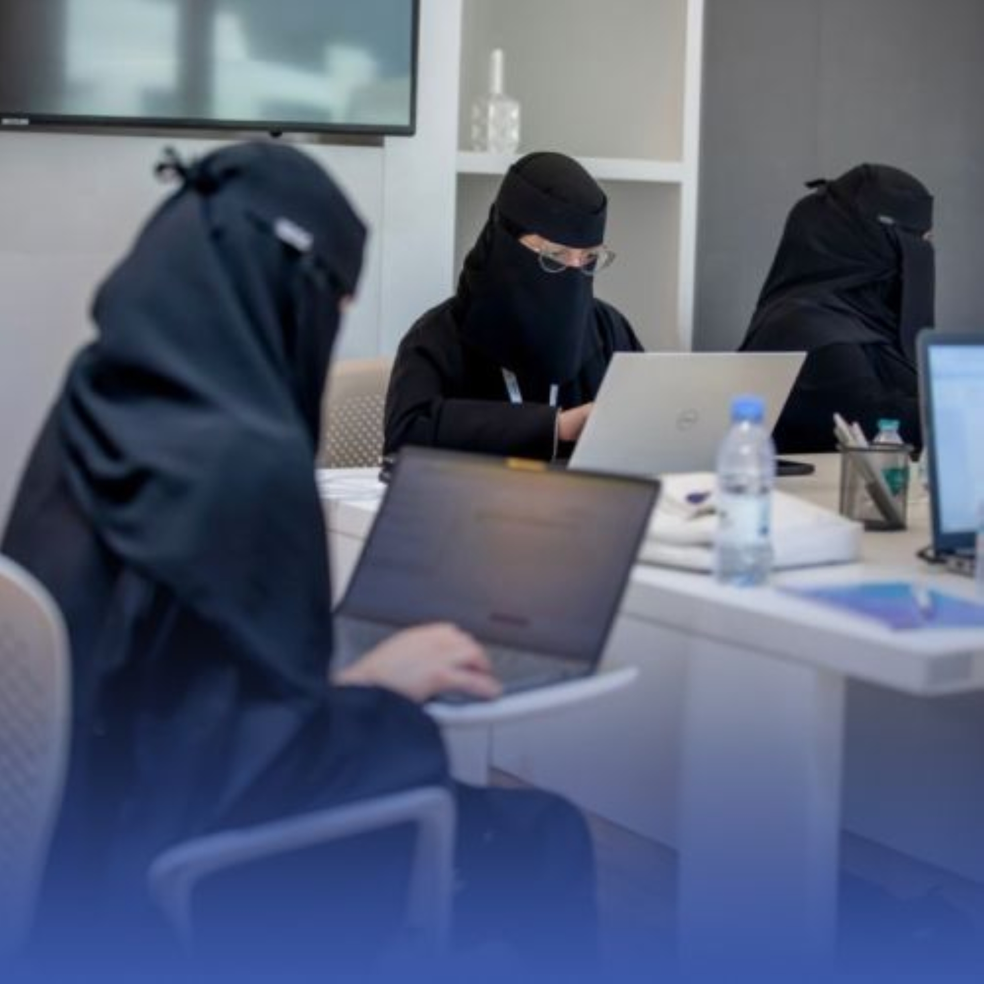 112 وظيفة شاغرة للجنسين في "الخارجية"