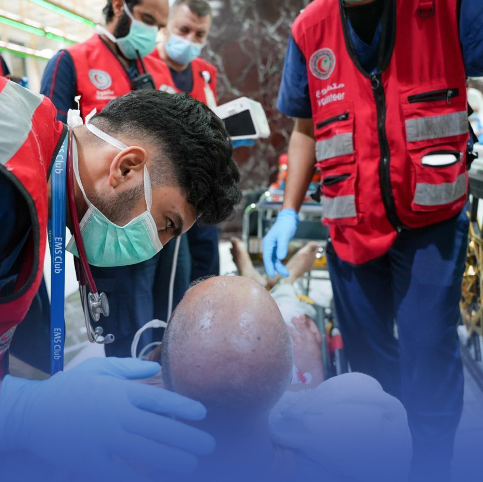 إعادة النبض لمعتمر باكستاني بدقيقة واحدة