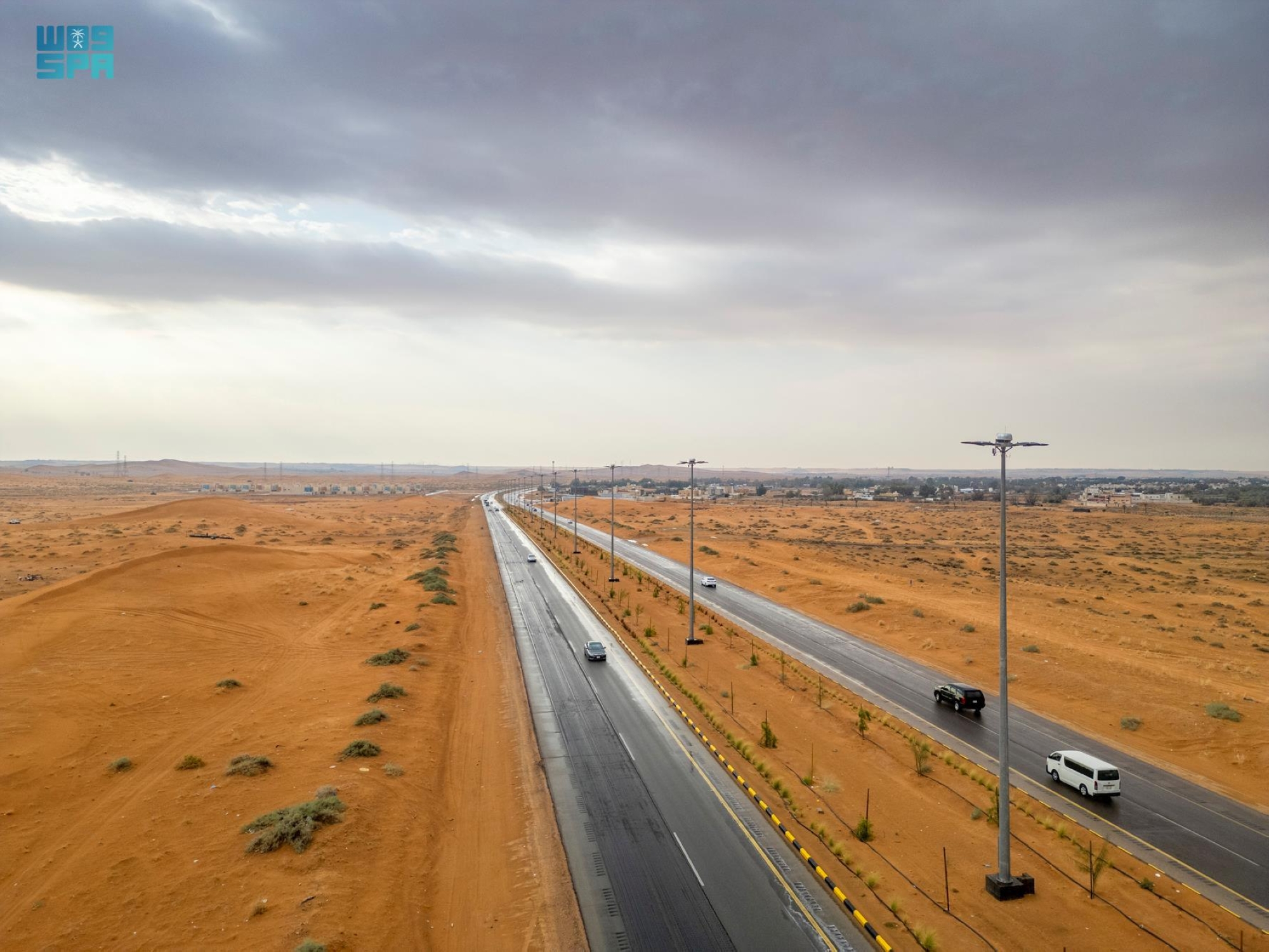 "الأرصاد": فرص الأمطار الغزيرة مستمرة حتى الاثنين