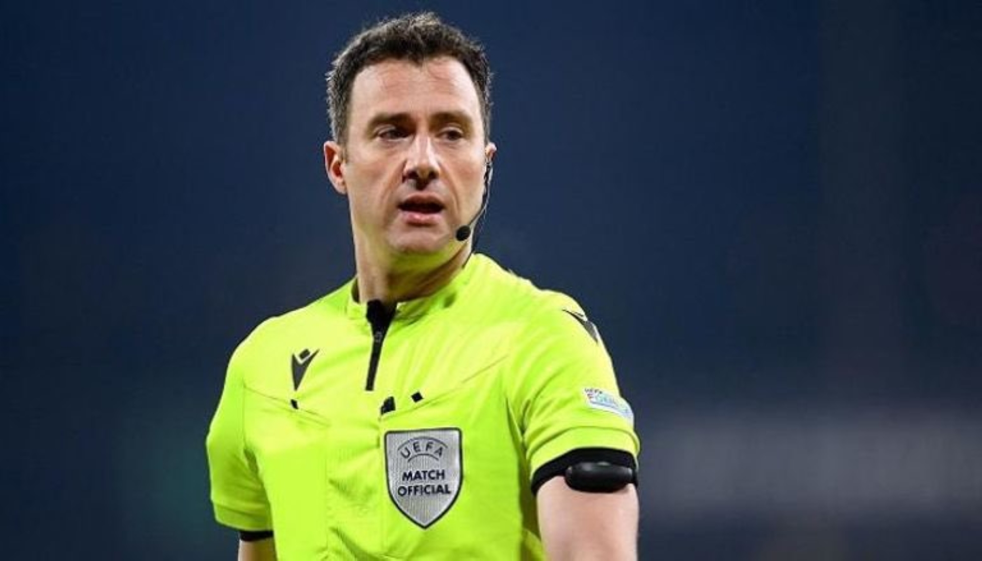 الألماني زواير حكمًا للنصر والهلال