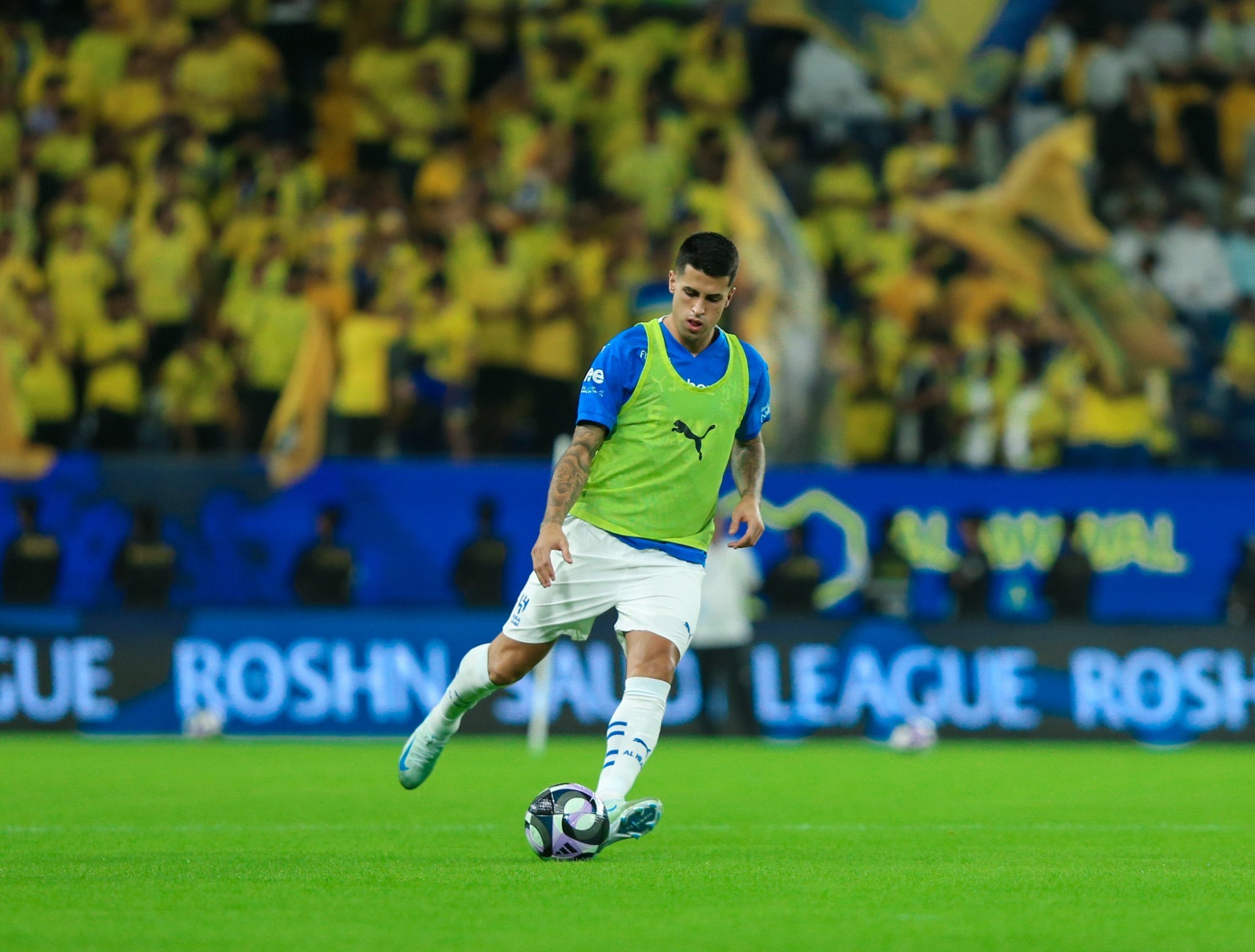 "الانضباط" تغرم الهلال وكانسيلو