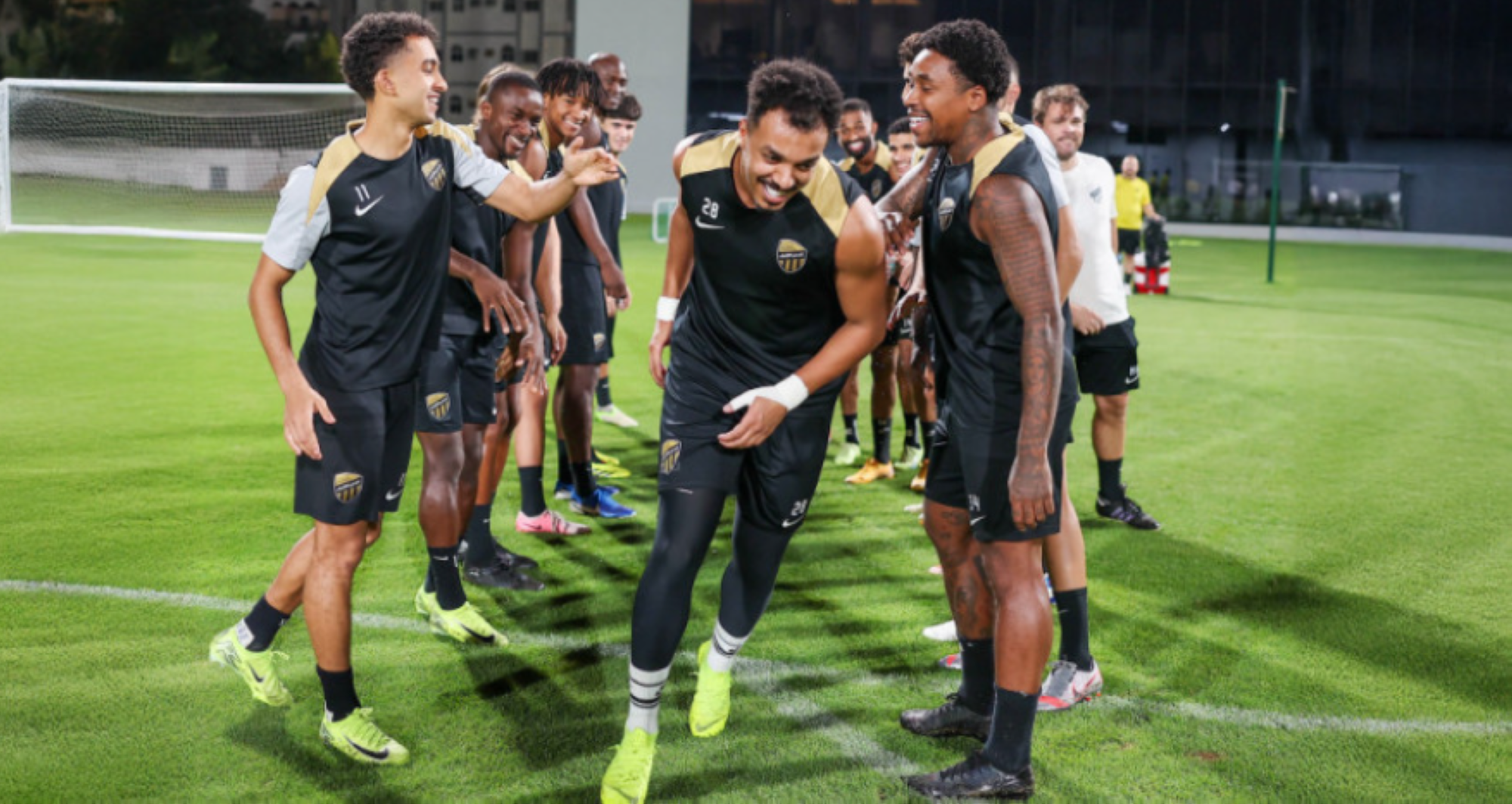 "بامسعود" يعود لتدريبات الاتحاد بعد 11 شهرًا