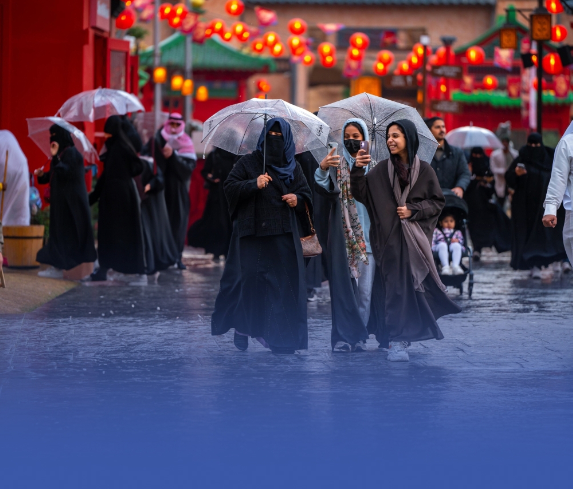 أمطار مصحوبة بزخات برد على عنيزة