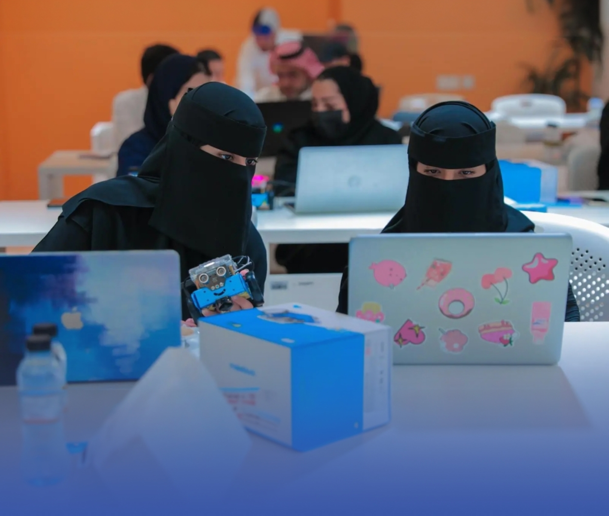 إطلاق أول هاكاثون لرفع الإنتاجية بالذكاء الاصطناعي