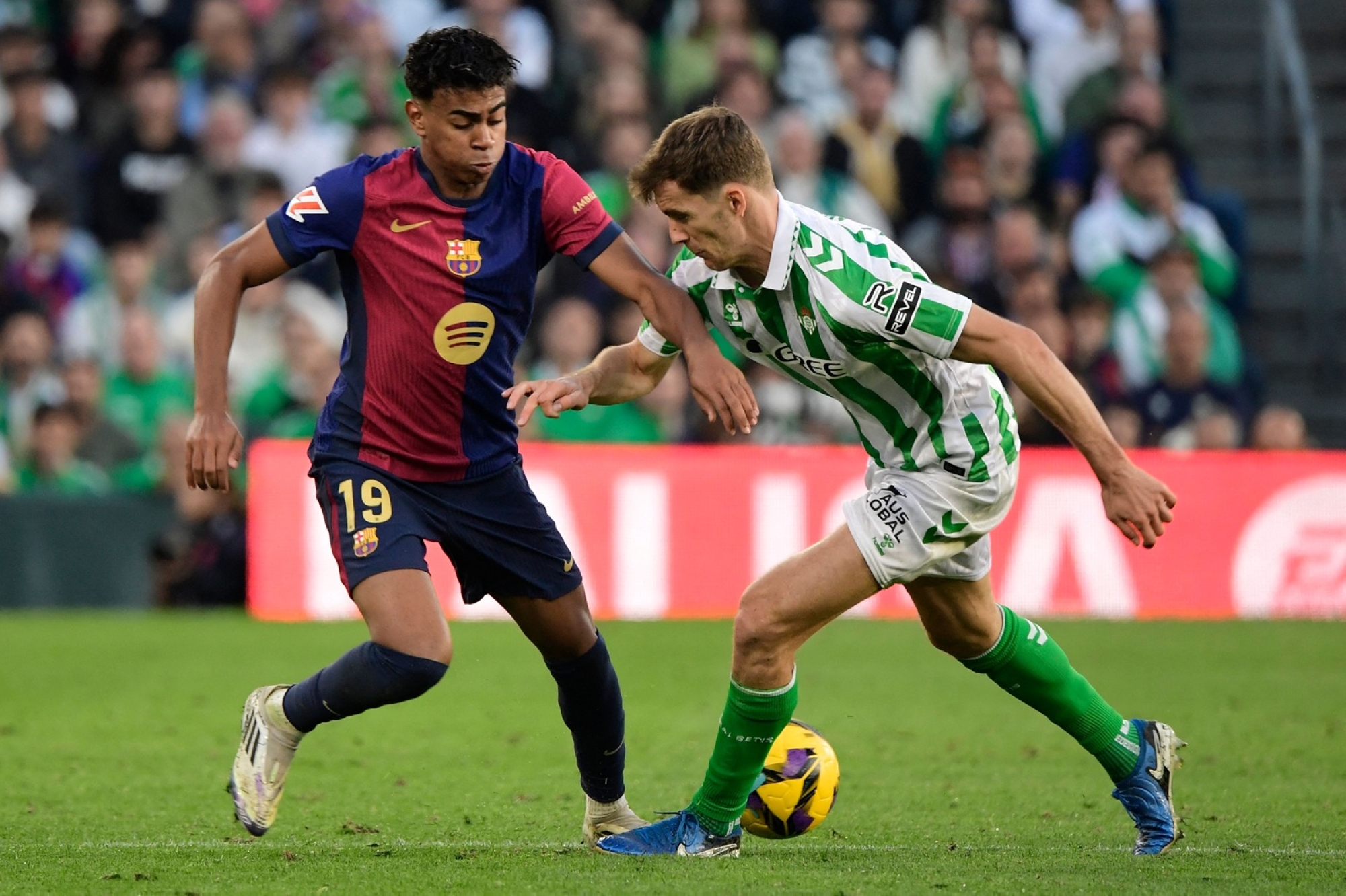 برشلونة يسقط في فخ التعادل أمام ريال بيتيس