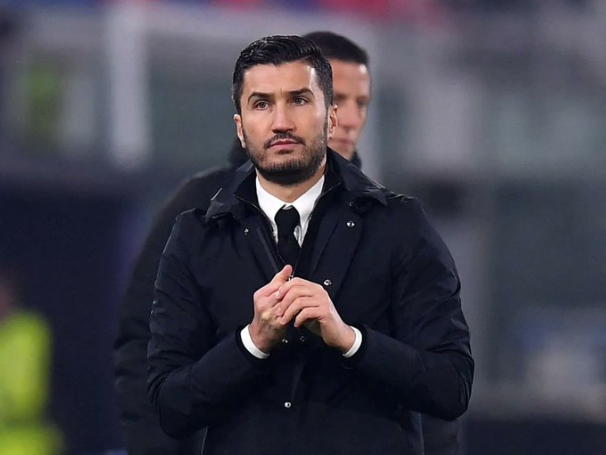 دورتموند المتعثر يقيل مدربه نوري شاهين