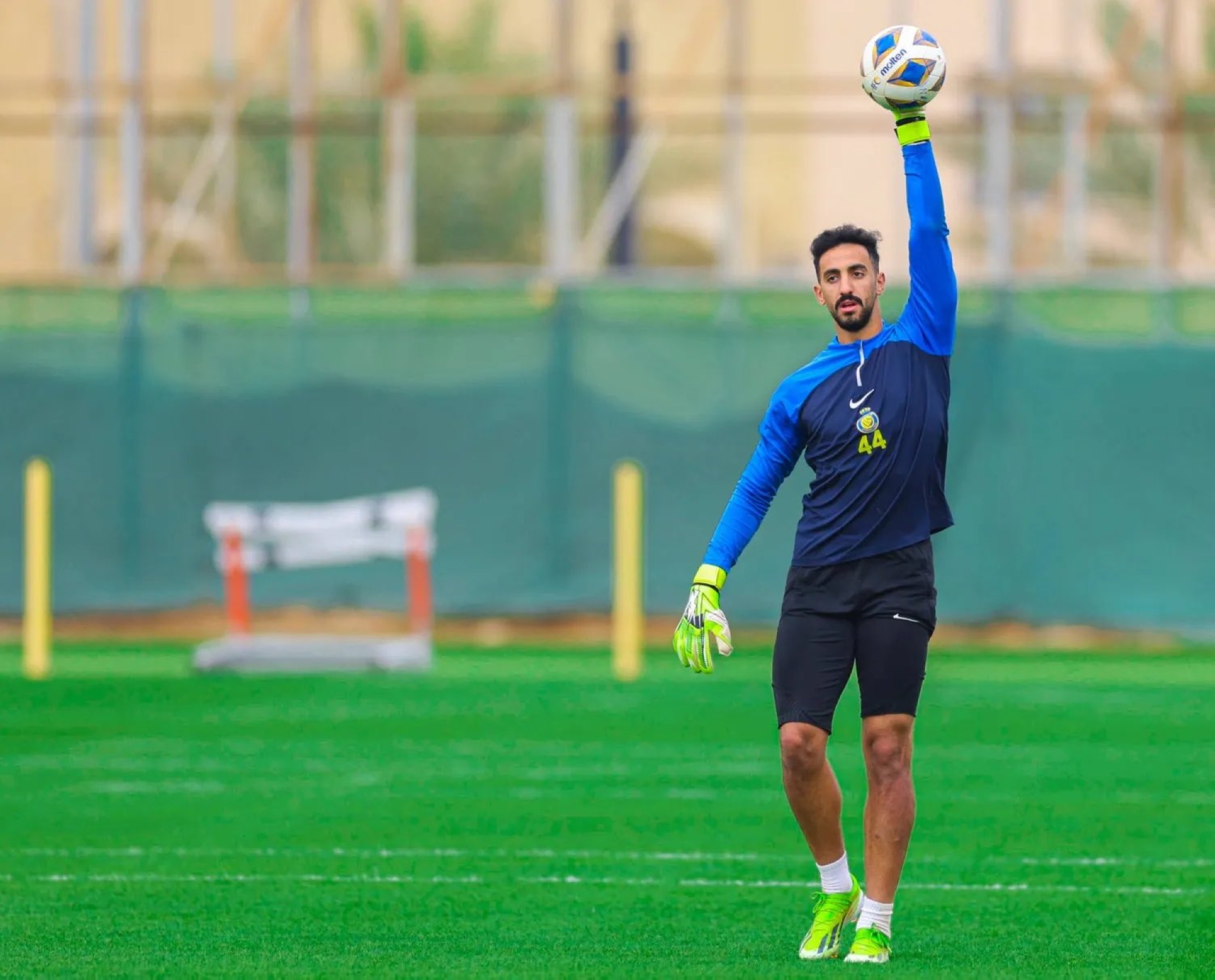 النصر ينفي شائعات رحيل العقيدي وغريب
