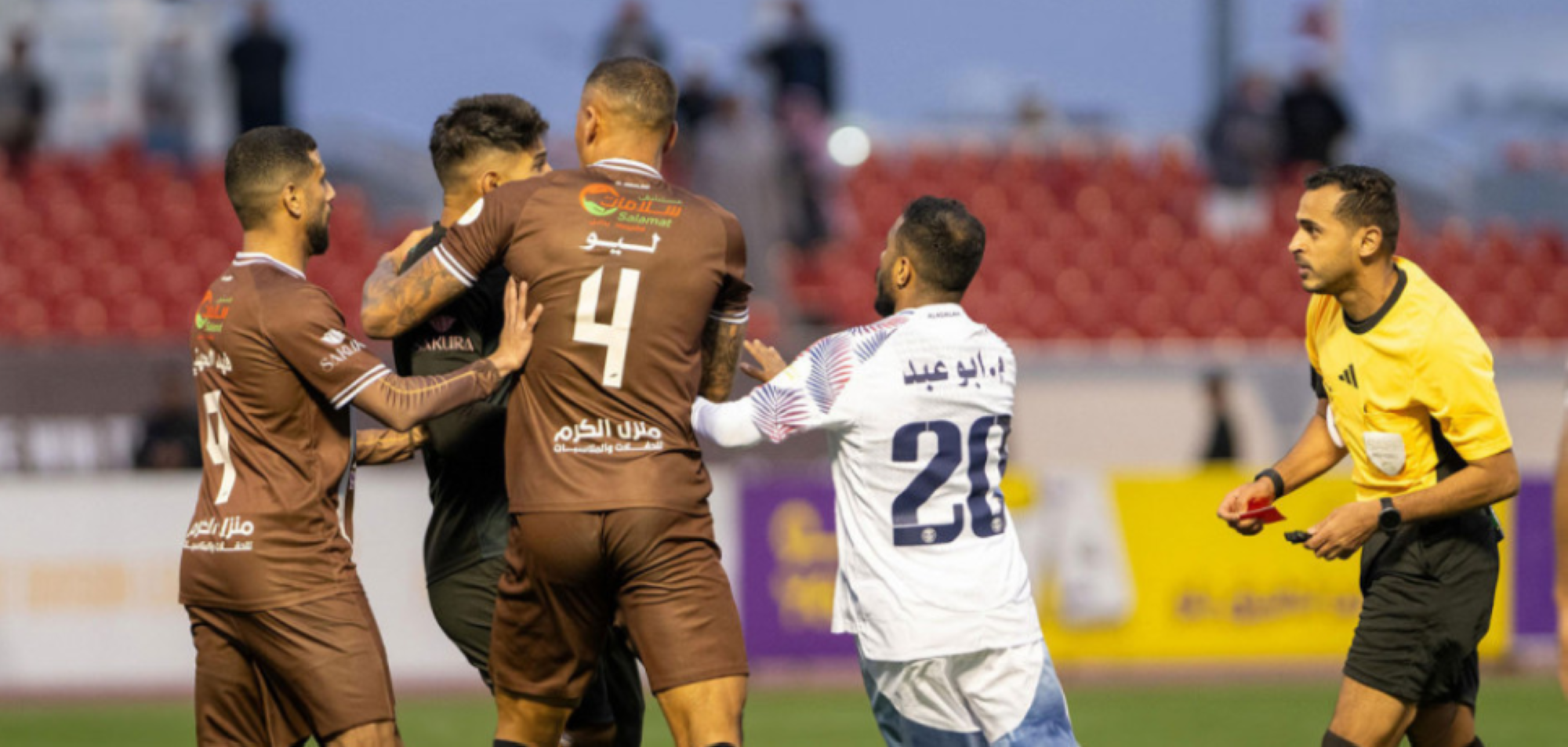 اتحاد الكرة يستنكر الاعتداء على حكم مباراة الجبلين والعدالة