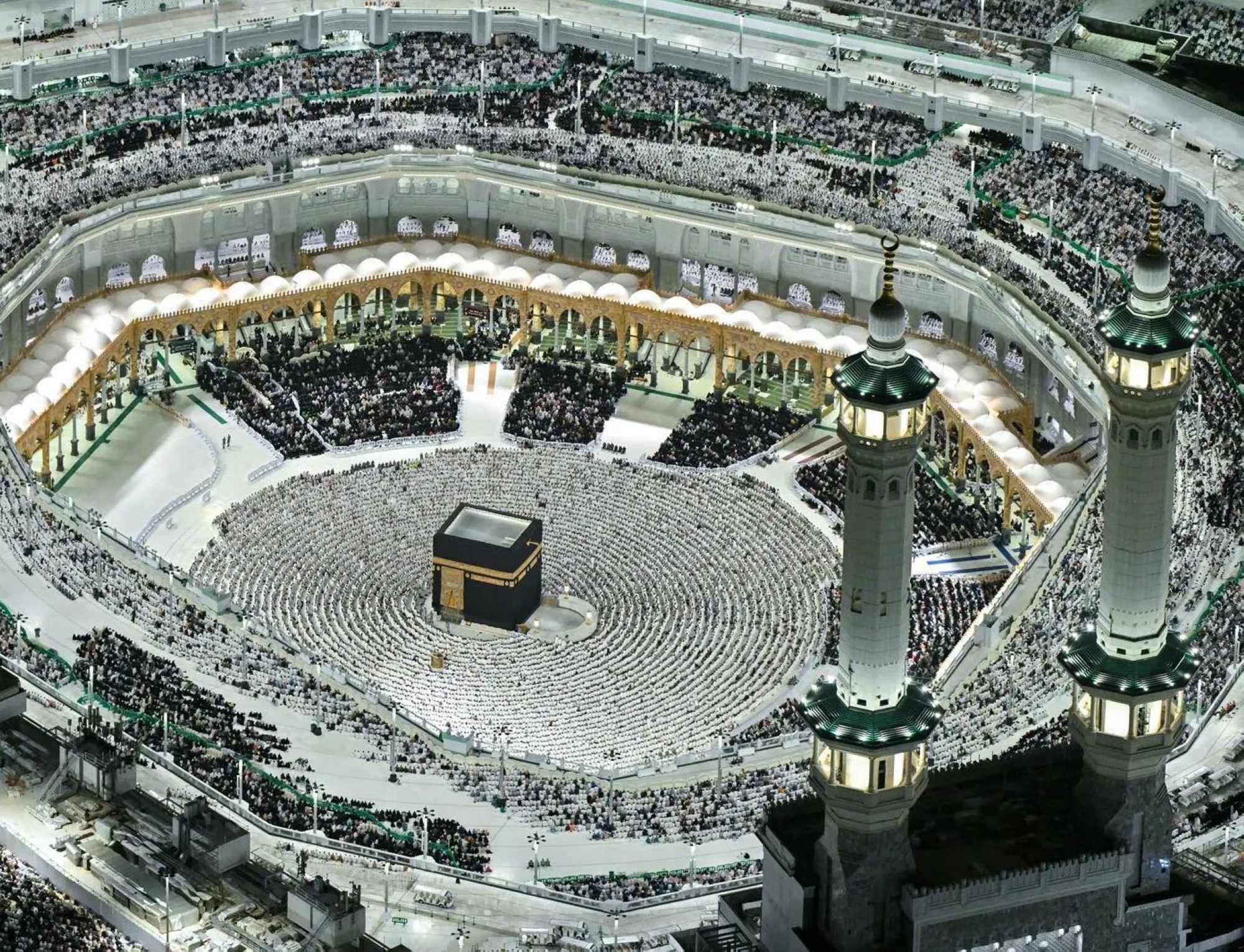 22 رمضان.. 3 ملايين مصلٍ في المسجد الحرام