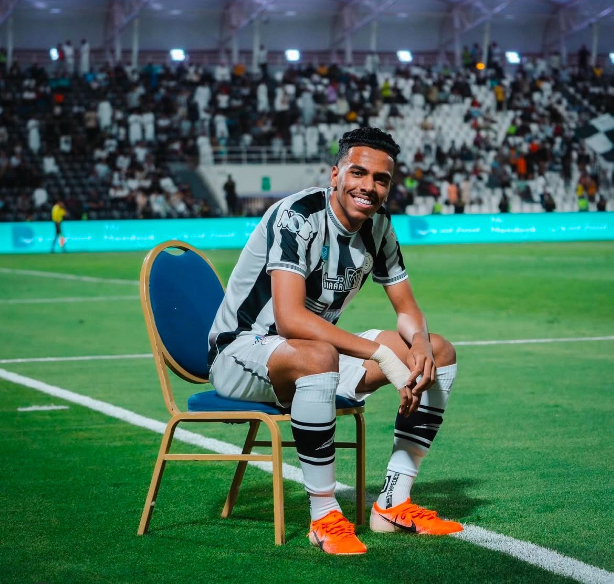 الشباب يُجهز الجوير لمواجهة الاتحاد