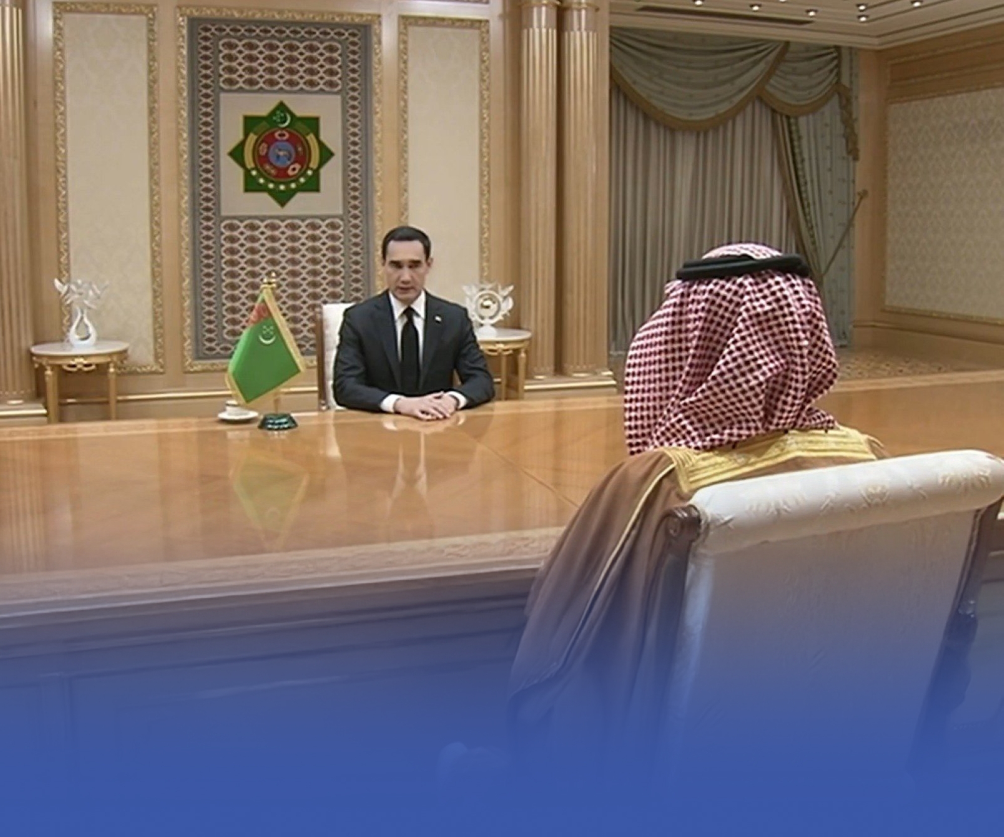 الأمير تركي بن محمد ورئيس تركمانستان يستعرضان العلاقات الثنائية