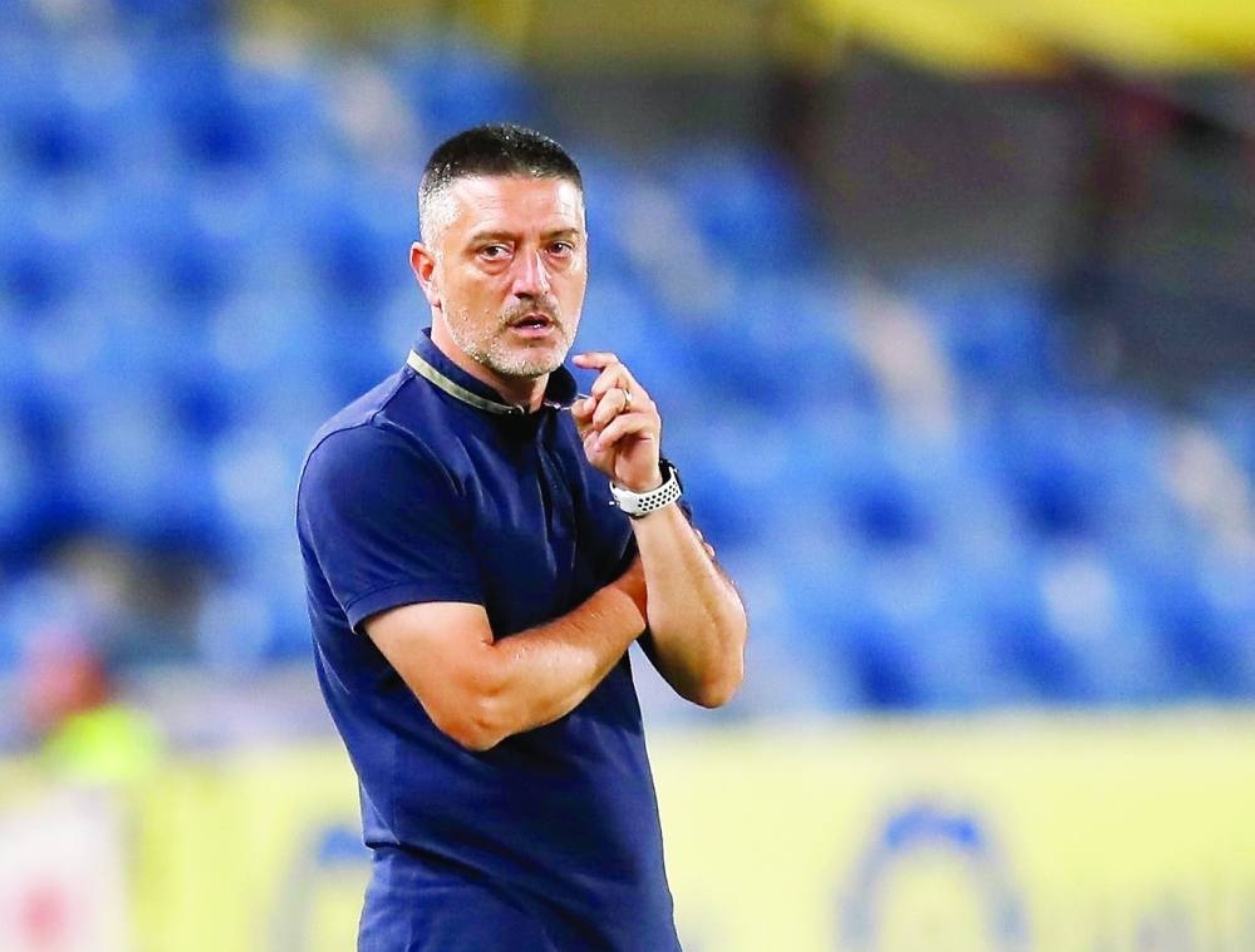 إشبيلية يقيل مدربه بعد الخسارة الرابعة بالدوري الإسباني