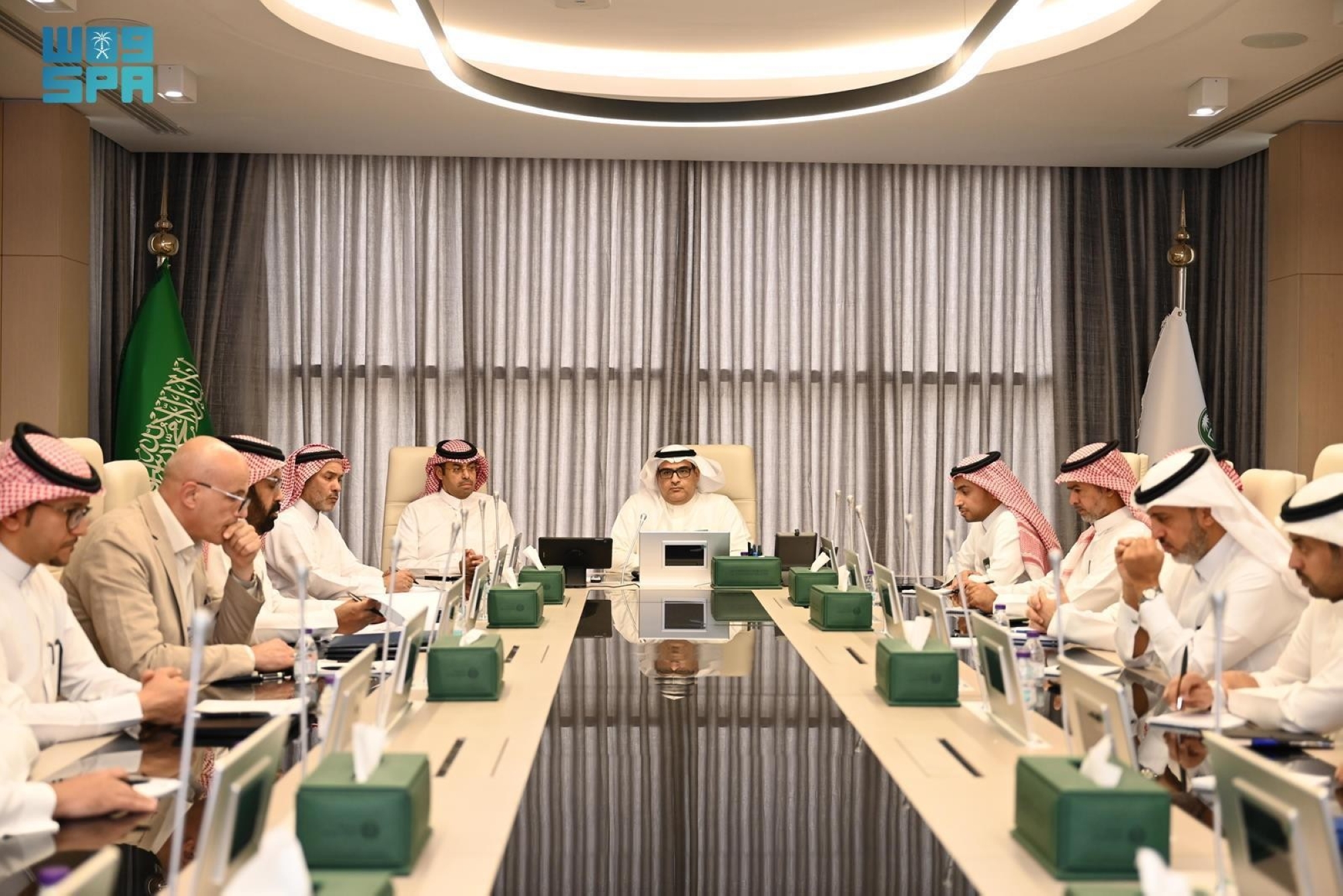 "وقاء" يناقش تحسين صناعة الألبان مع المجلس البيطري