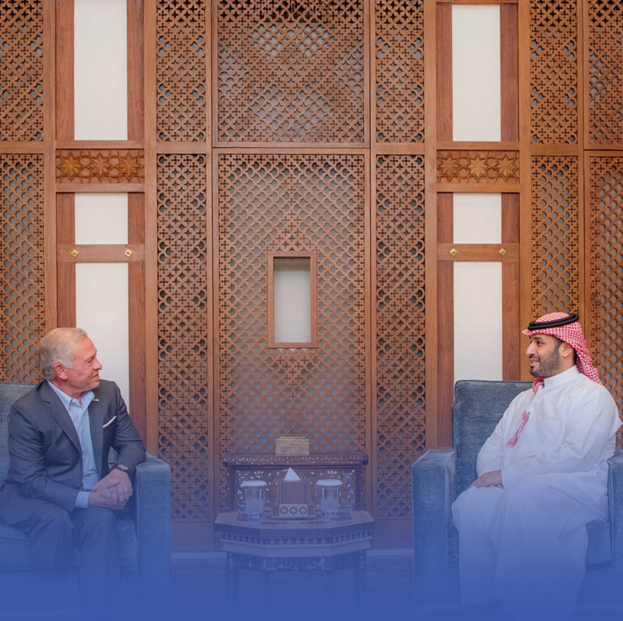 ولي العهد يستقبل ملك الأردن ويبحثان أوضاع المنطقة
