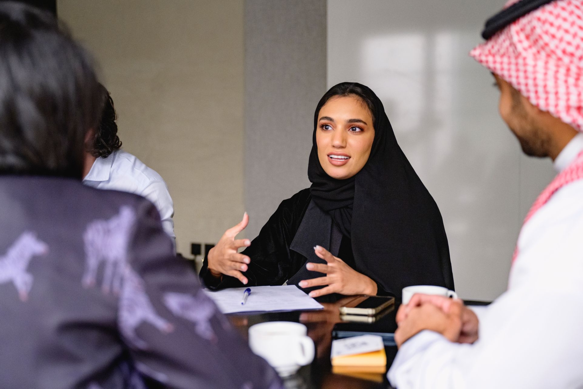 "الصناعة": بدء التسجيل في برنامج تطوير الخريجين الجدد
