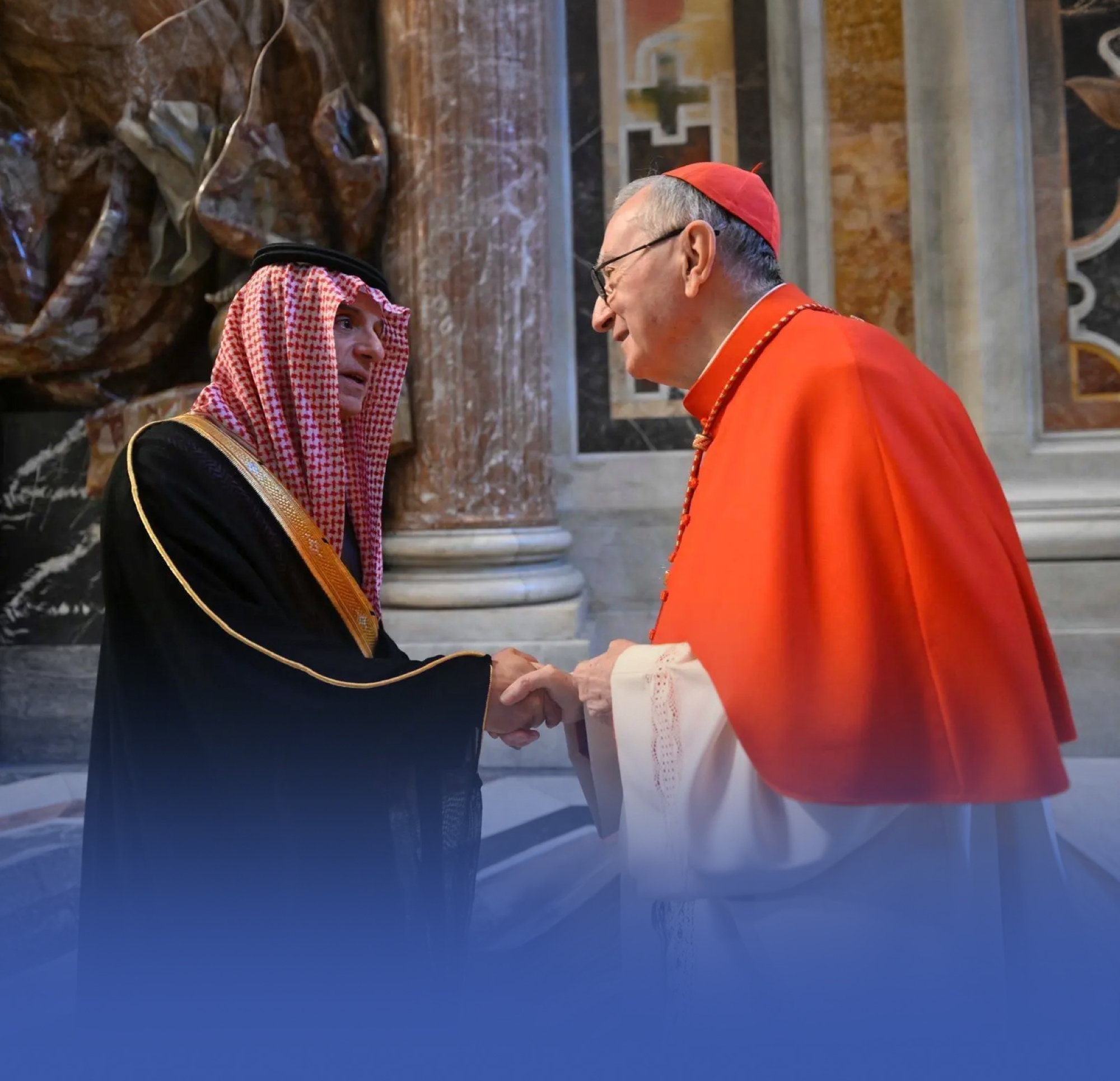 الجُبير يترأس الوفد السعودي في تشييع بابا الفاتيكان