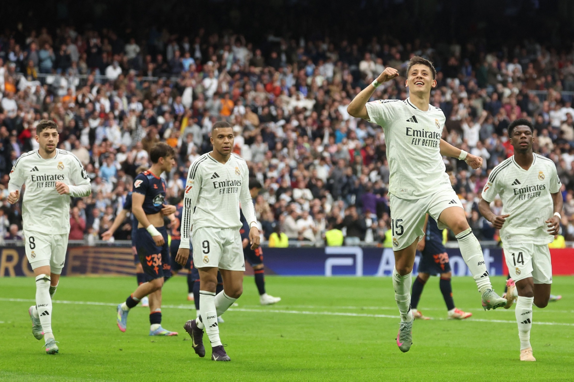 ريال مدريد يهزم سيلتا فيجو ويواصل الضعط على برشلونة