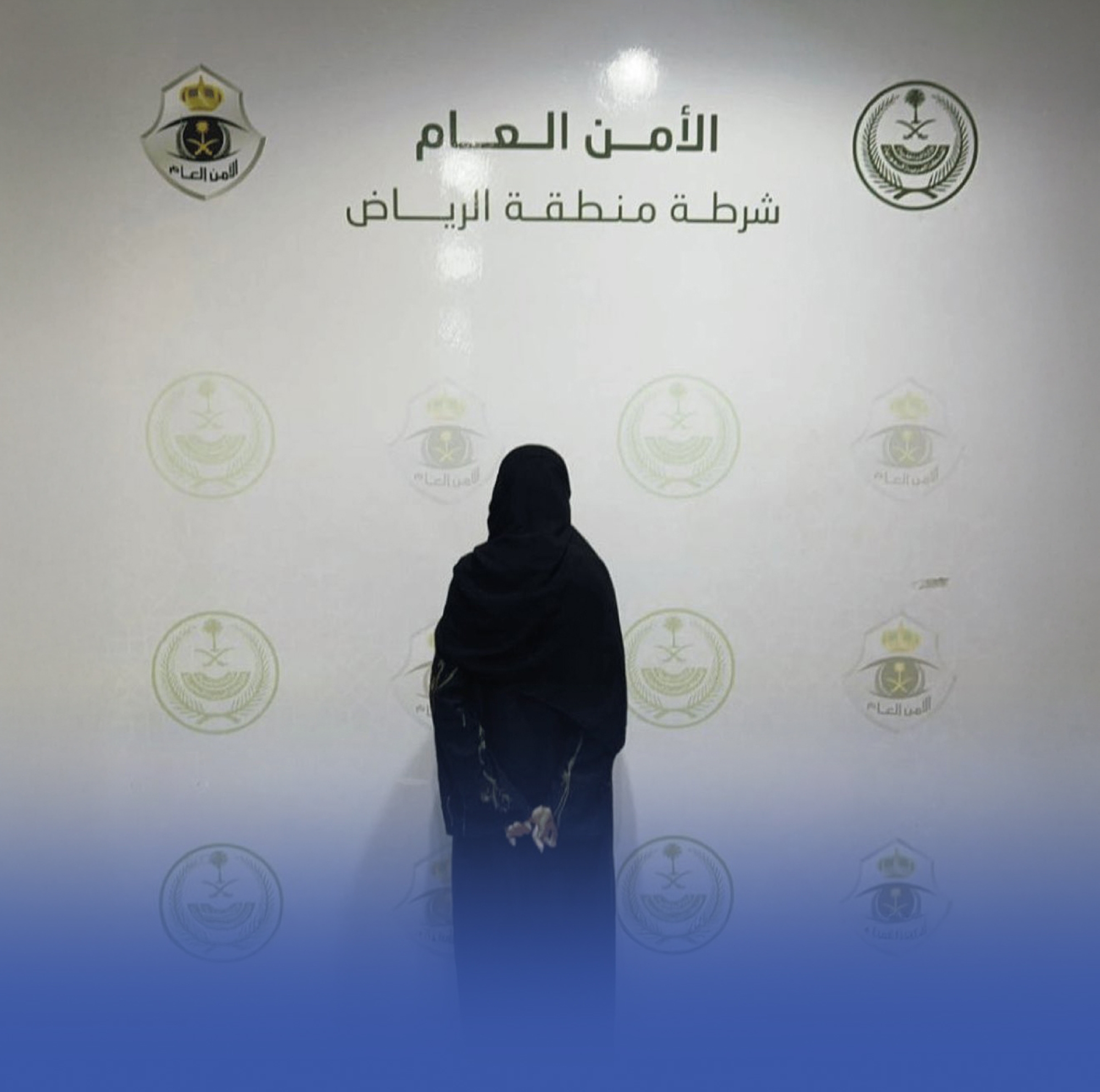 الإطاحة بمقيمة لاحتيالها بادعاء إصدار تصاريح حج وهمية