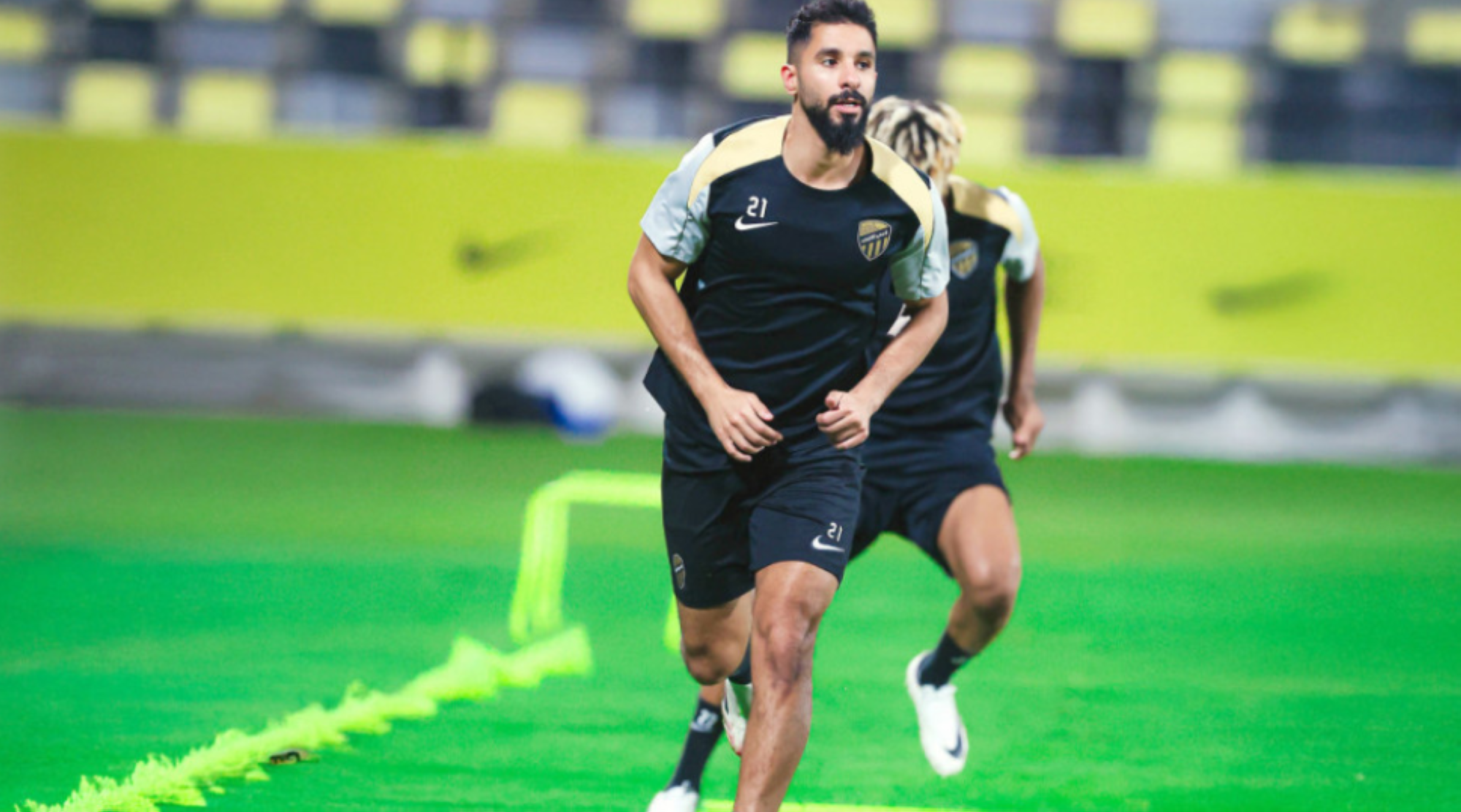 صالح الشهري يعود للتدريبات بالكرة بعد إصابة عضلية