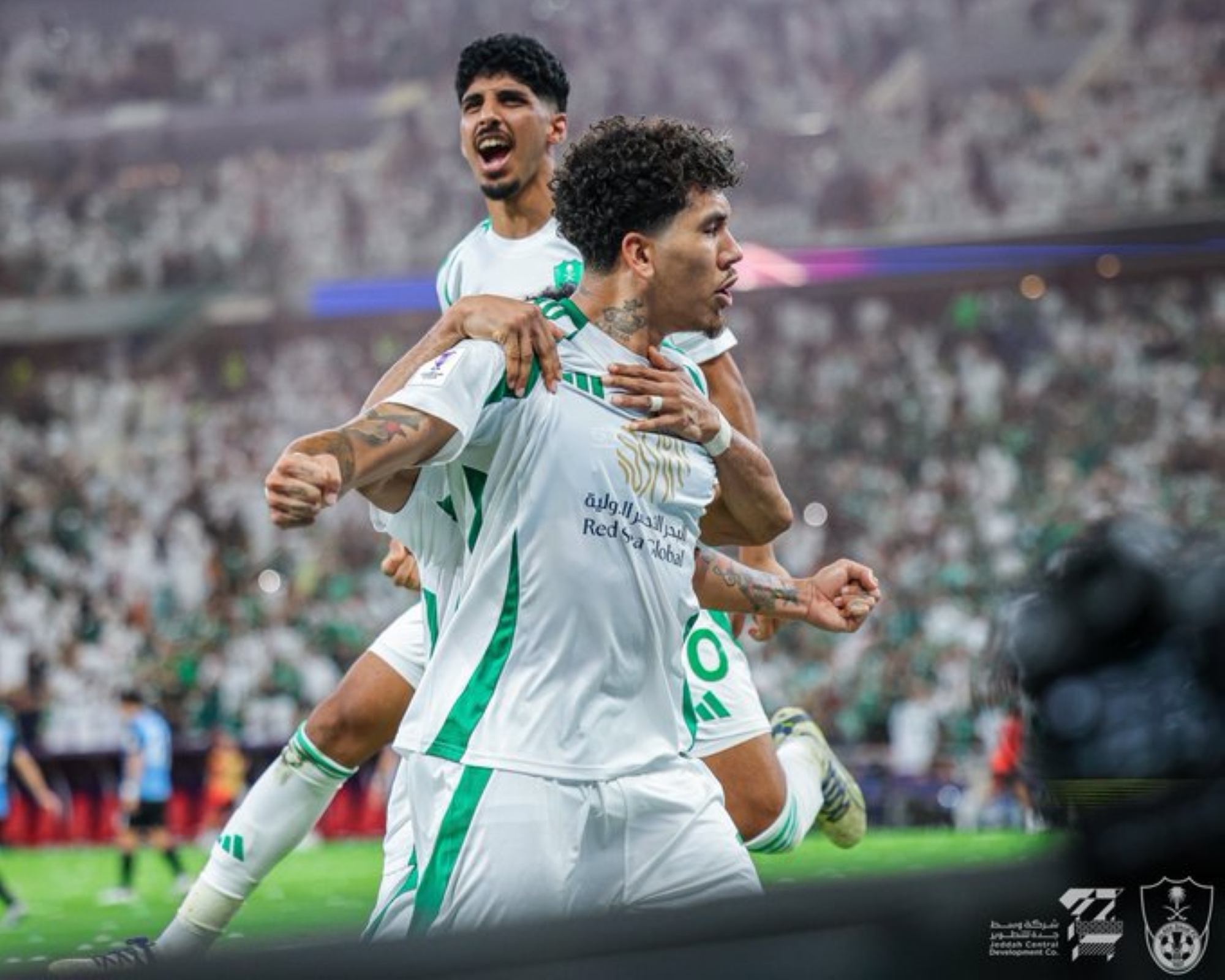 فيرمينو يقترب من مغادرة الأهلي والعودة إلى الدوري البرازيلي