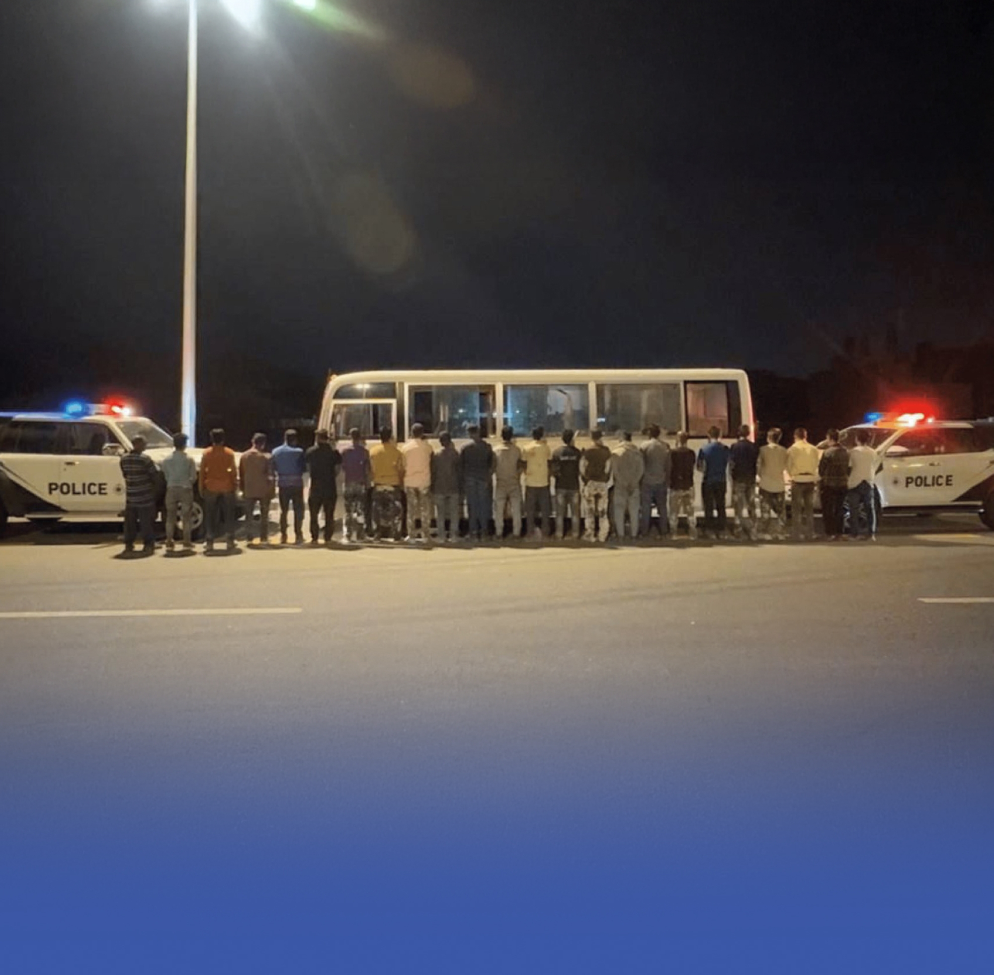 ضبط مقيم لنقله 22 وافدًا لا يحملون تصريحًا بالحج