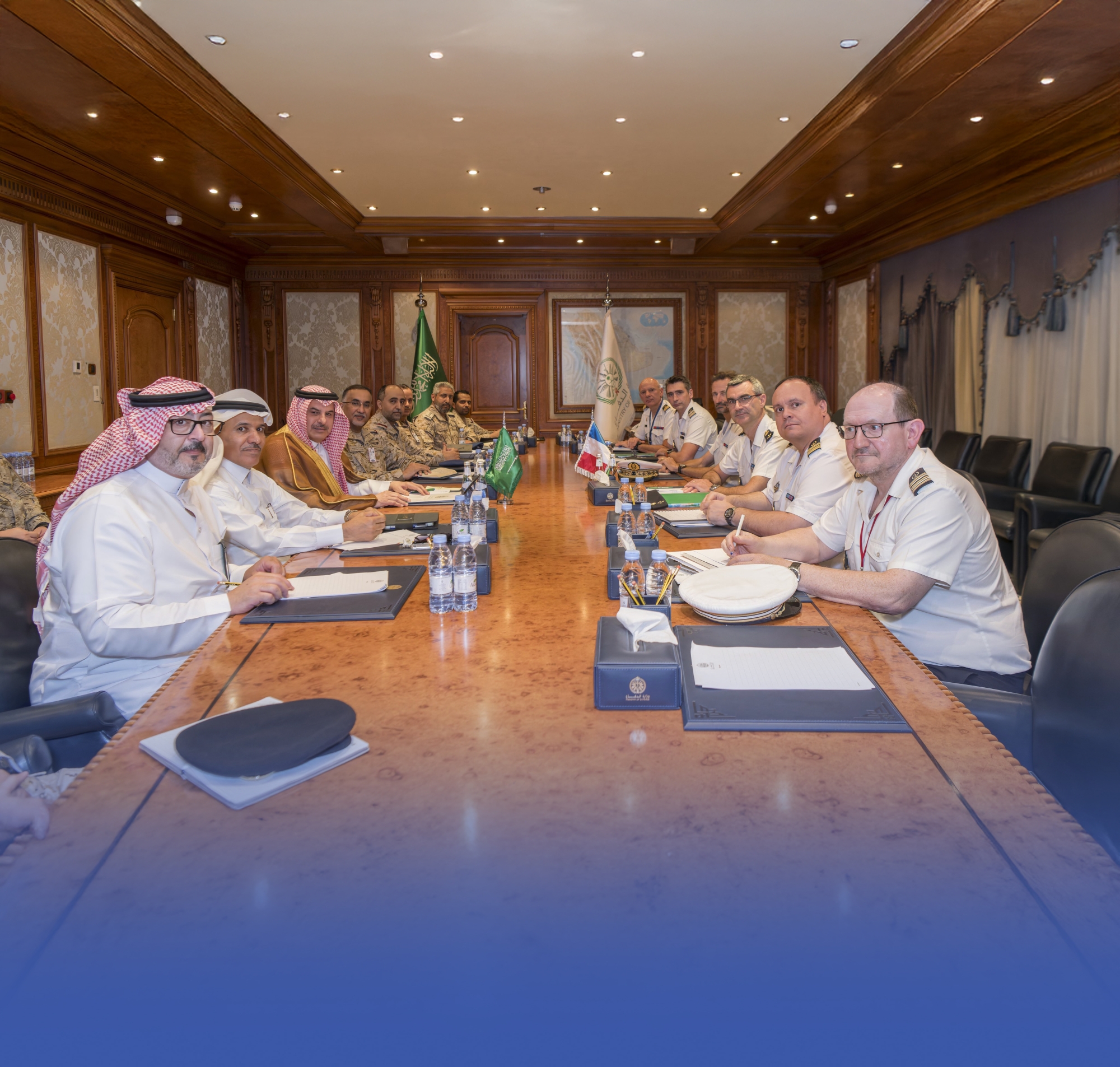 مباحثات سعودية فرنسية للتعاون بالتطوير الدفاعي