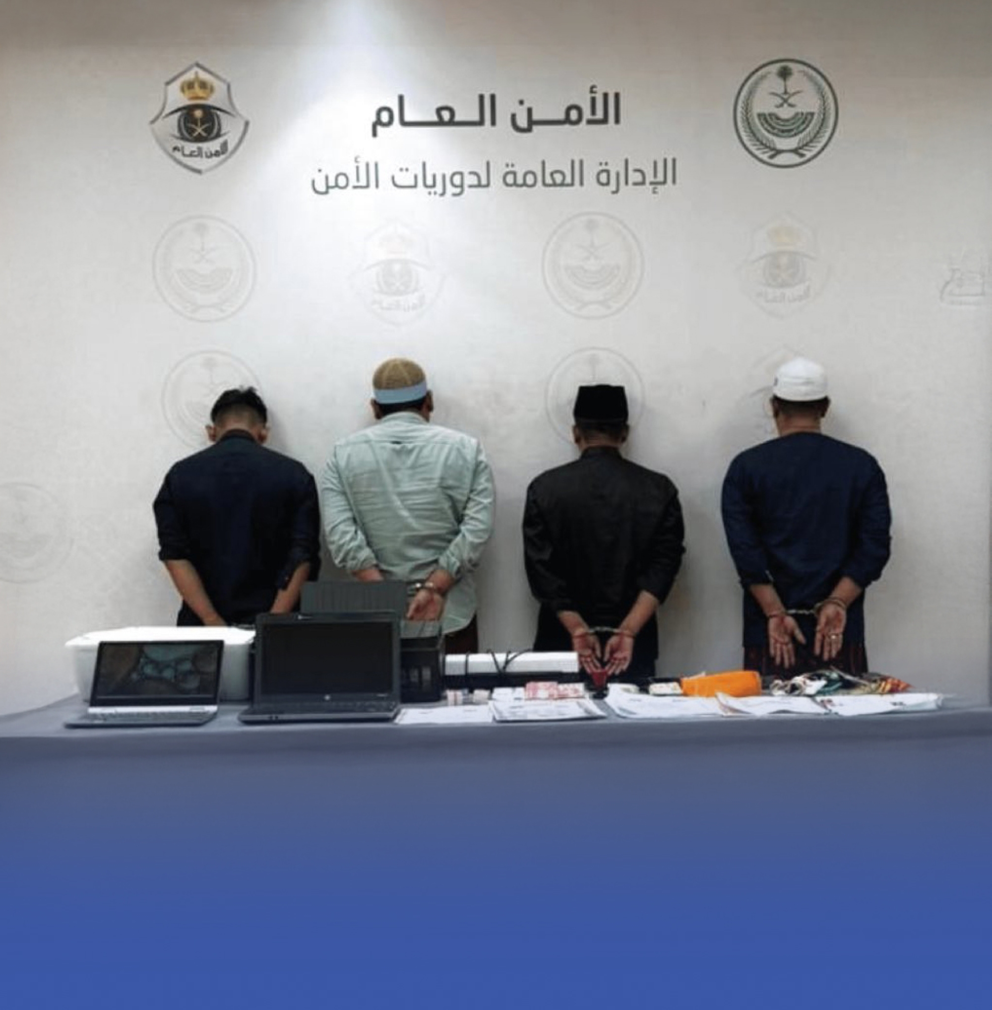 القبض على 4 وافدين لإيوائهم 14 مخالفًا لا يحملون تصاريح