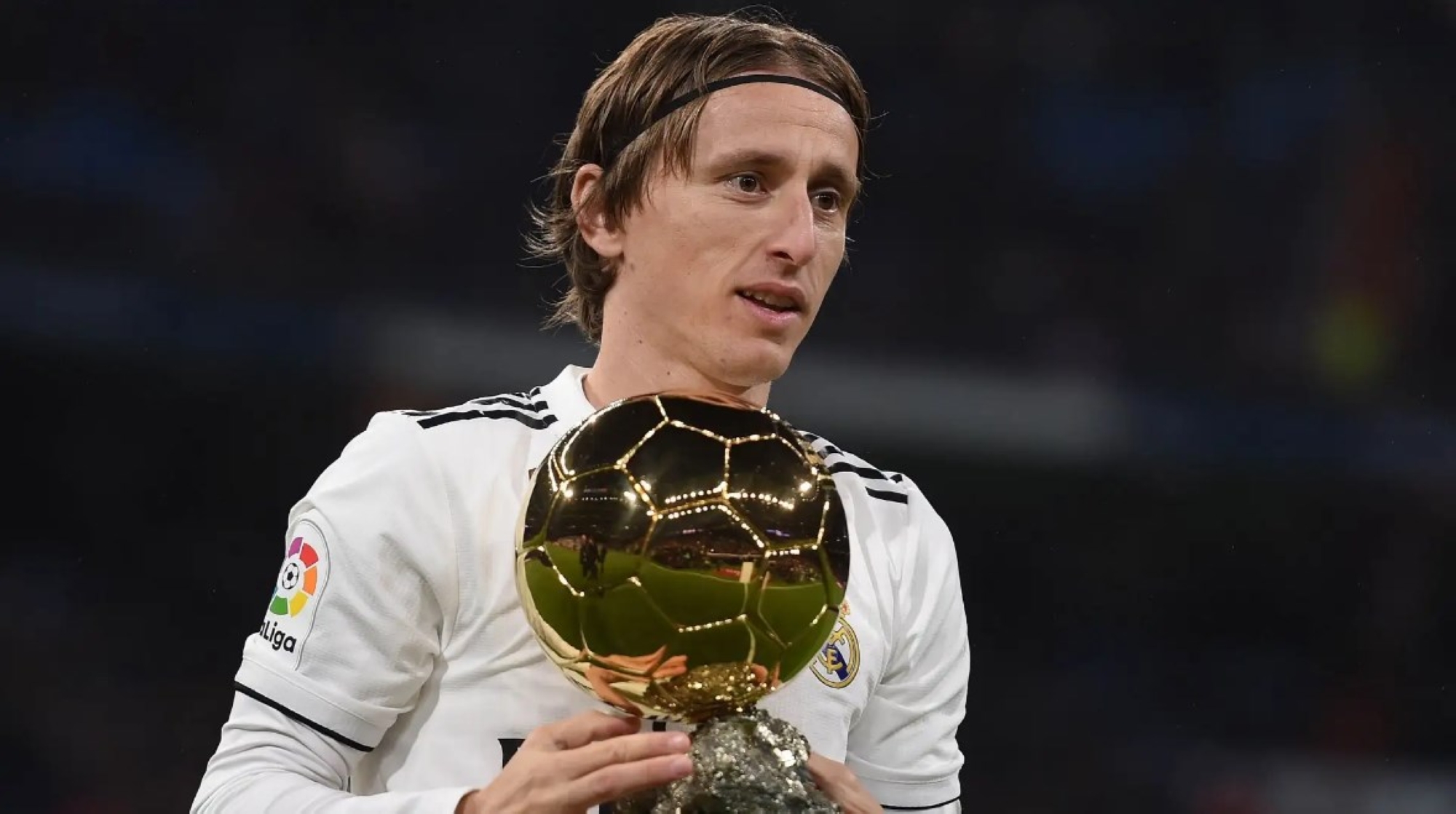 مودريتش محط أنظار أندية دوري روشن