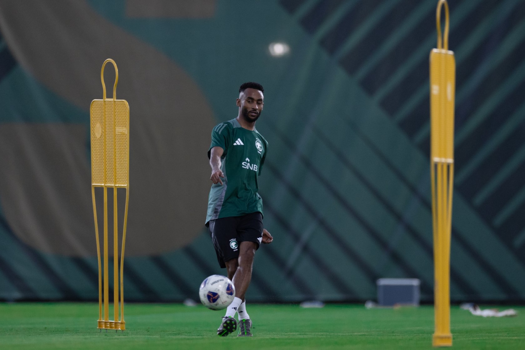 الأخضر يواصل تدريباته استعداداً لمواجهة أستراليا