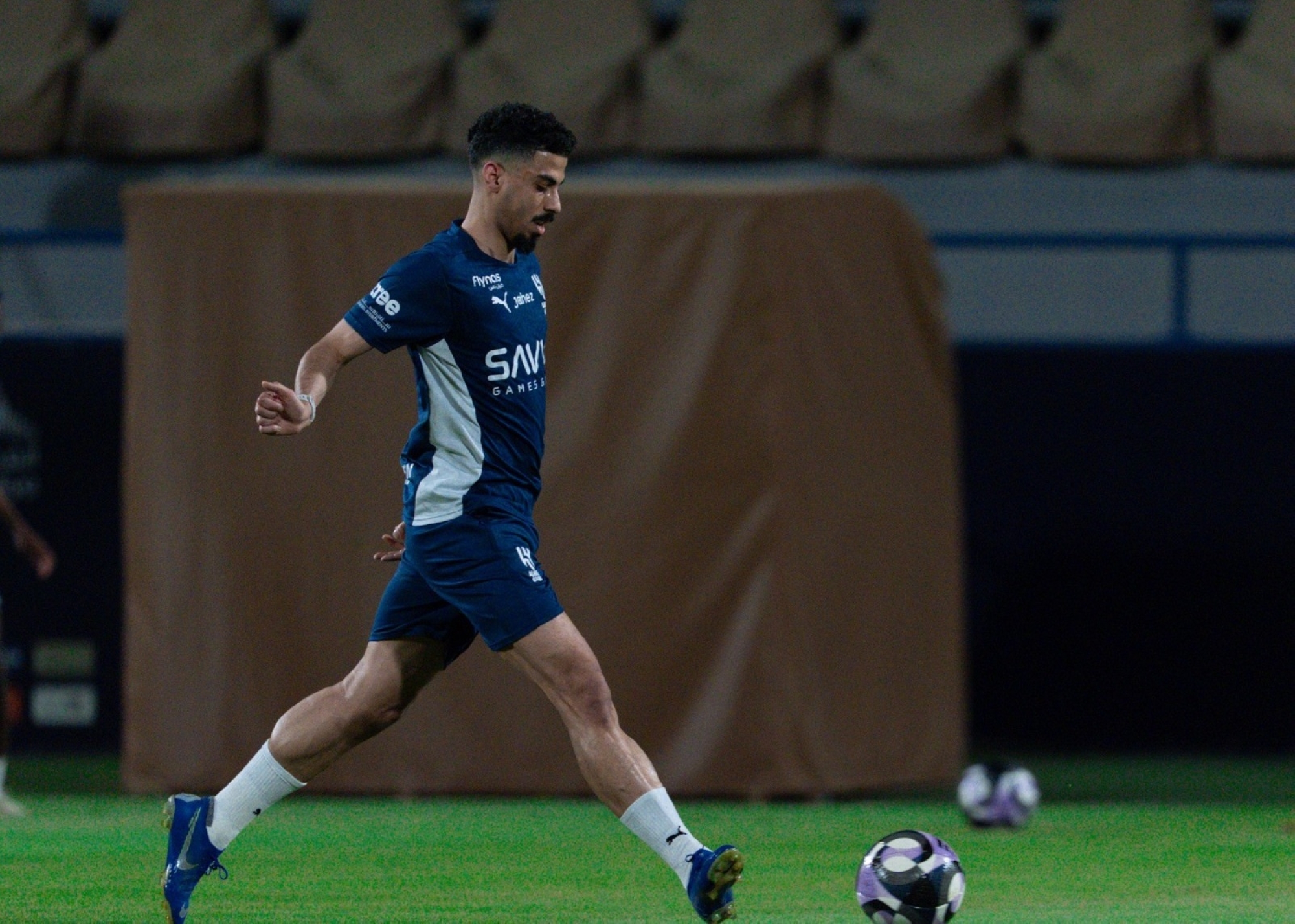 لاجامي يشارك في تدريبات الهلال للمرة الأولى