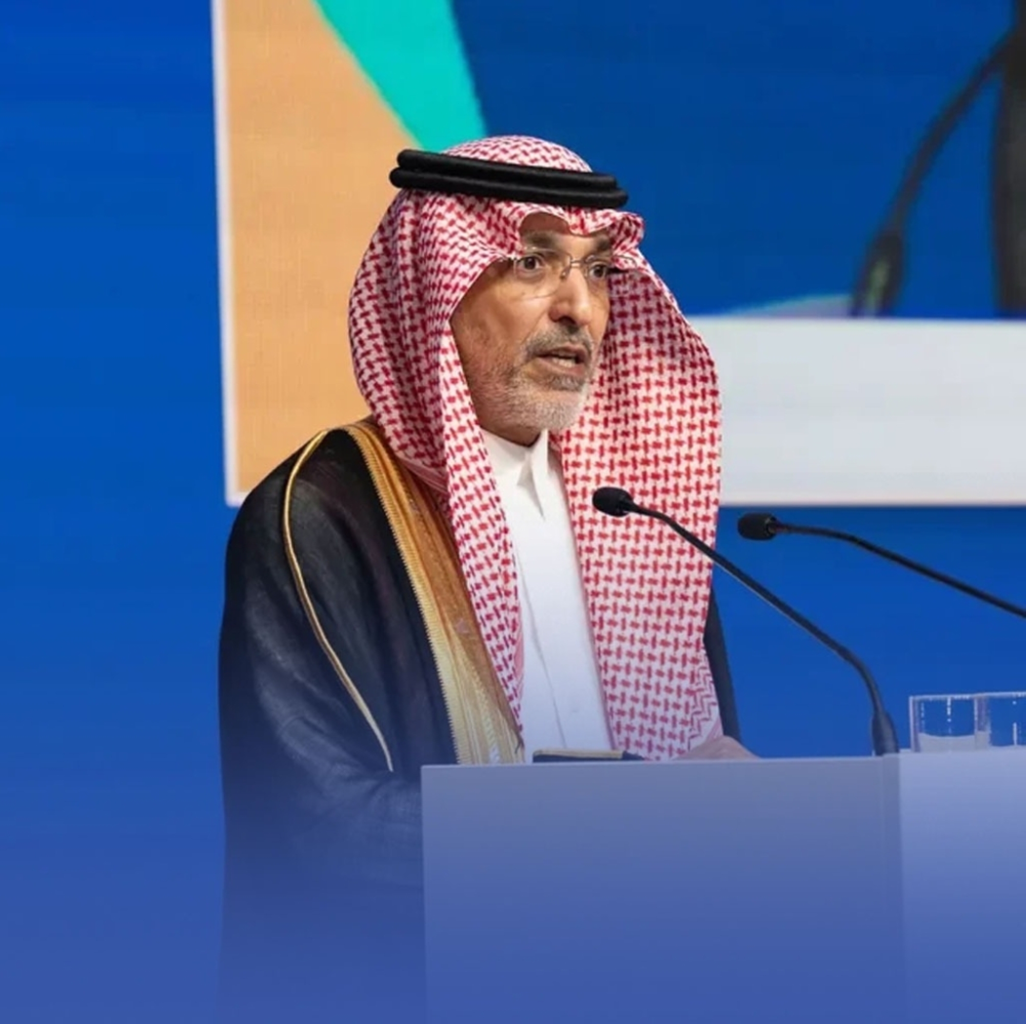 الجدعان على رأس وفد المملكة باجتماع البنك الآسيوي
