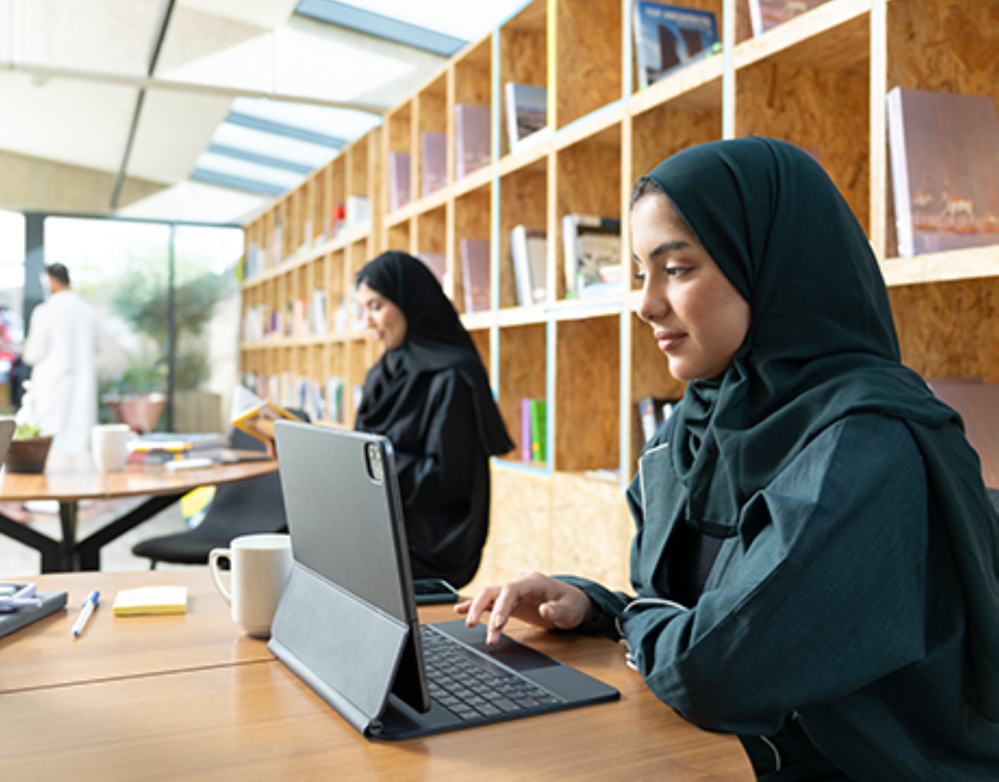 "صيفك ذكي".. تمكين المجتمع من المهارات الرقمية