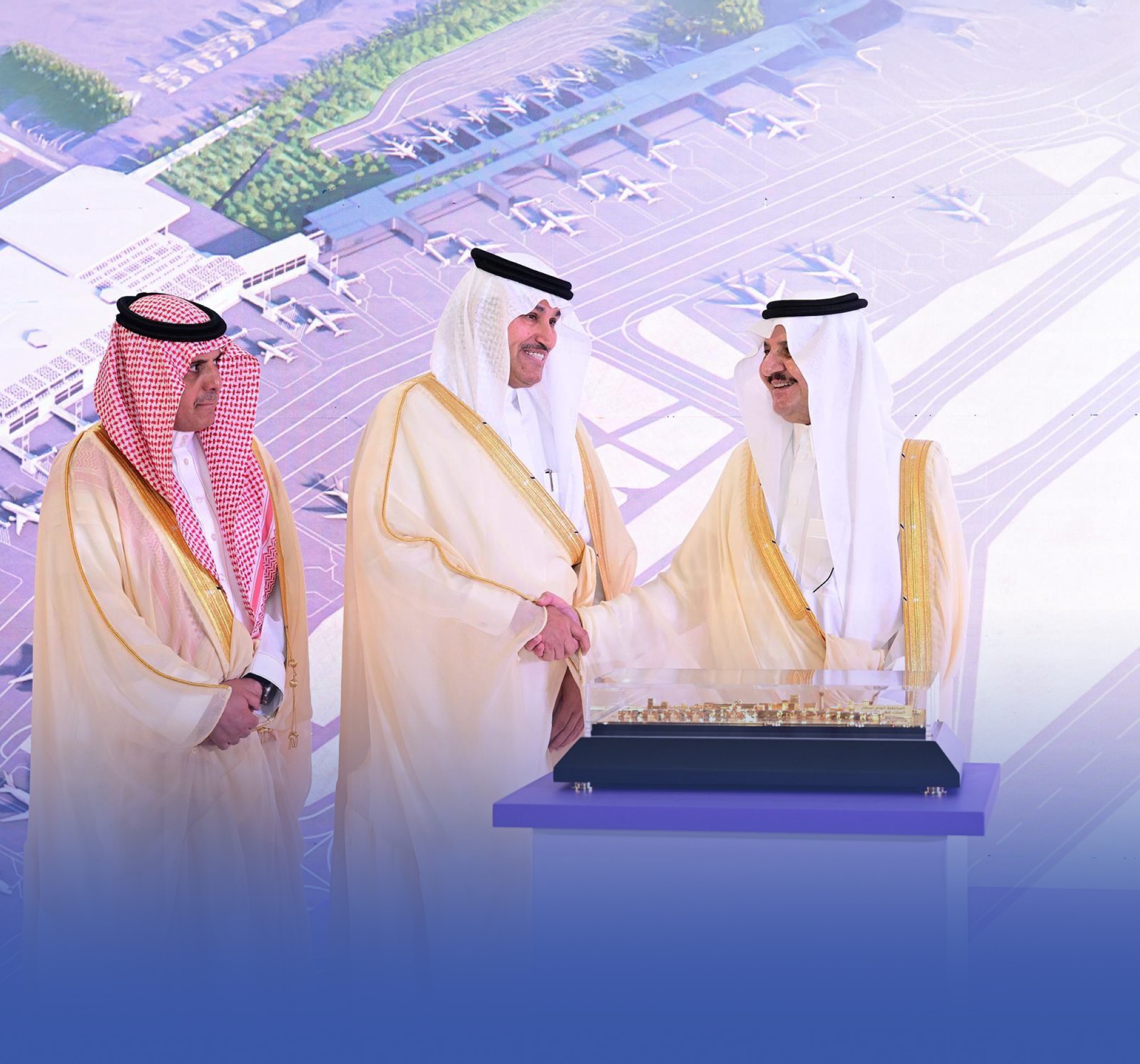 أمير الشرقية يدشن مخطط مطار الملك فهد ومشاريع بـ1.6 مليار